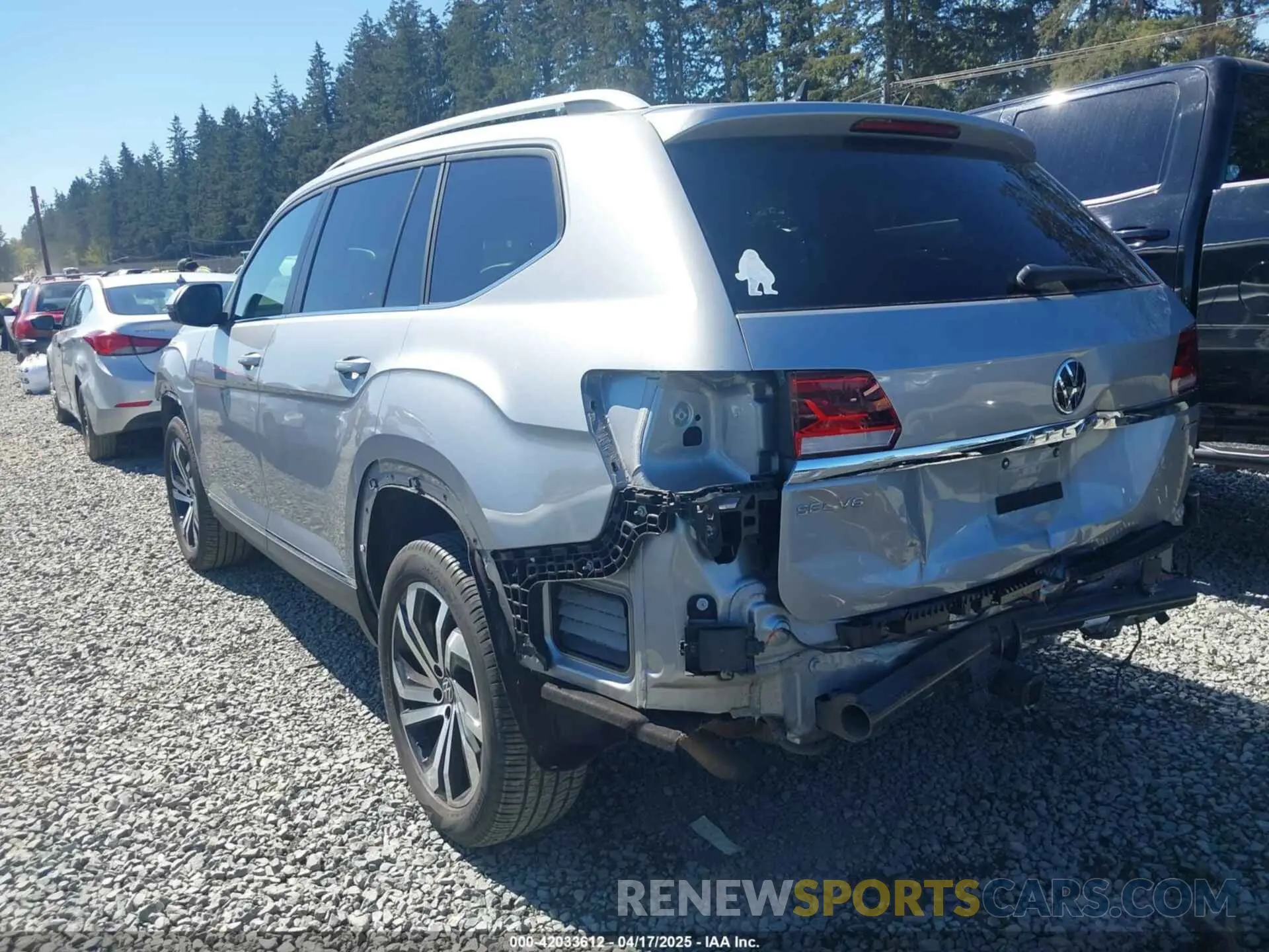 3 Photograph of a damaged car 1V2BR2CA9PC534703 VOLKSWAGEN ATLAS 2023