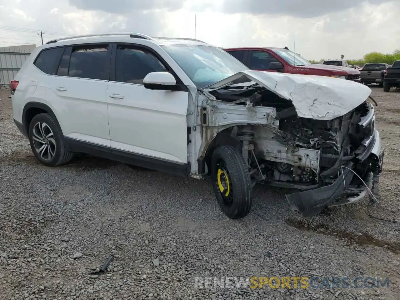 4 Photograph of a damaged car 1V2BR2CAXPC515819 VOLKSWAGEN ATLAS 2023