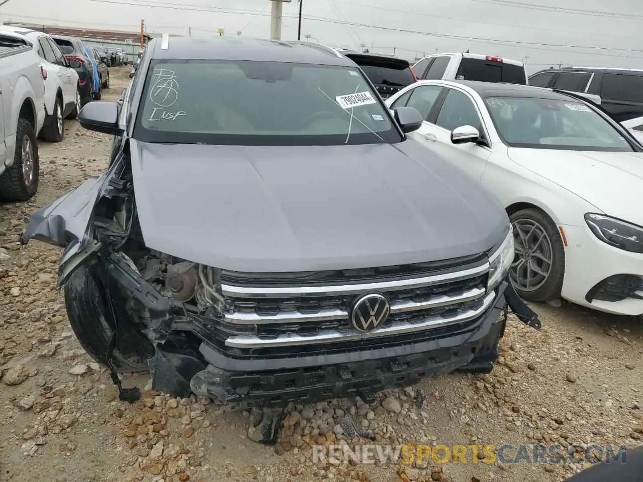 5 Photograph of a damaged car 1V2DC2CA4PC206390 VOLKSWAGEN ATLAS 2023