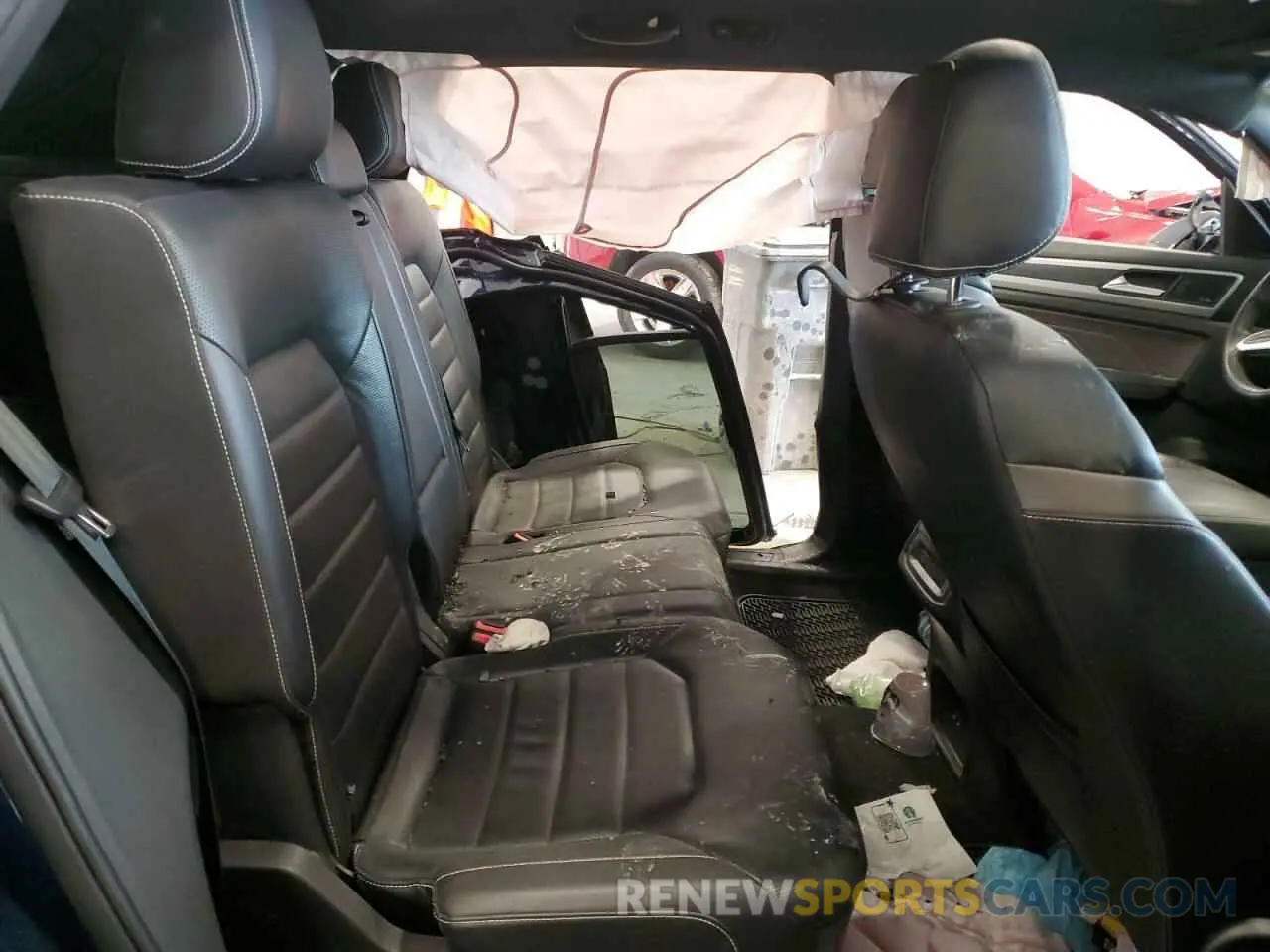 11 Photograph of a damaged car 1V2FE2CA9PC221910 VOLKSWAGEN ATLAS 2023