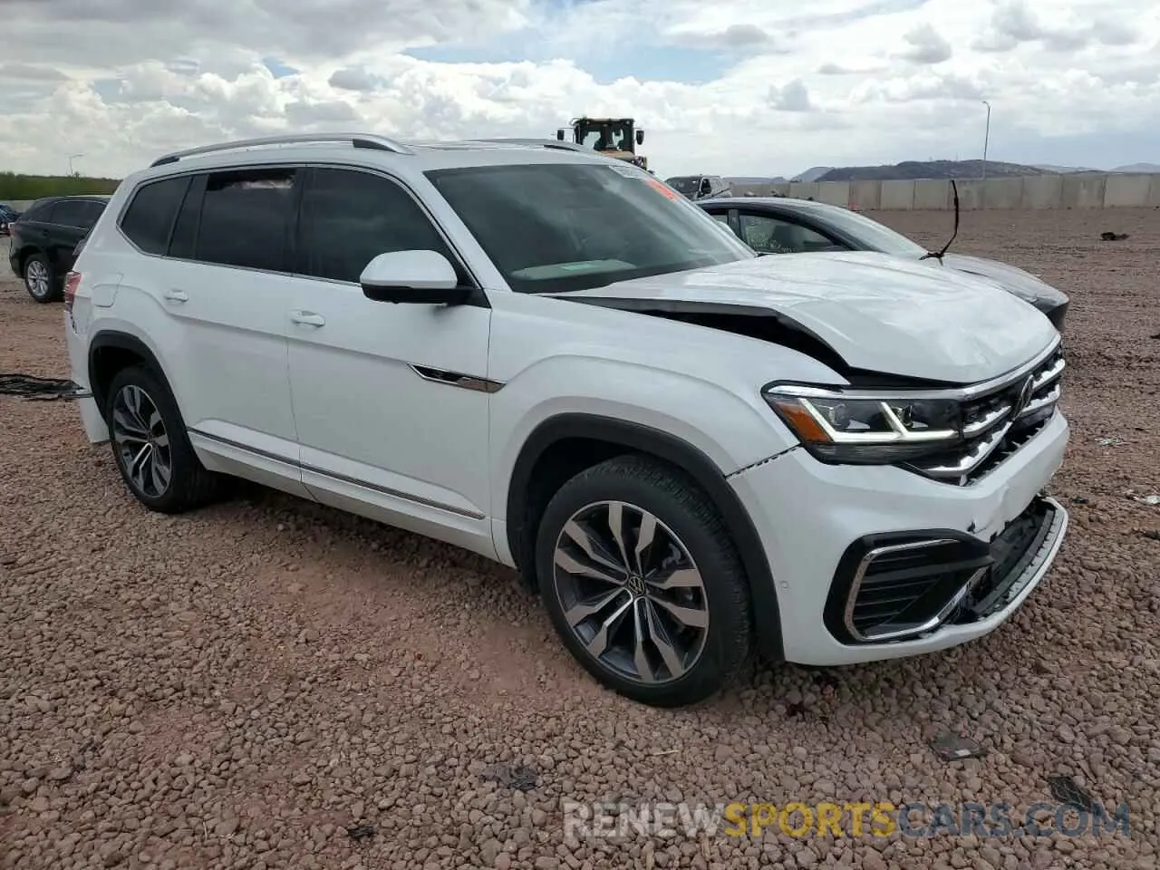 4 Photograph of a damaged car 1V2FR2CA2PC527335 VOLKSWAGEN ATLAS 2023
