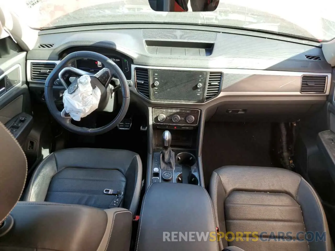 8 Photograph of a damaged car 1V2FR2CA7PC512961 VOLKSWAGEN ATLAS 2023