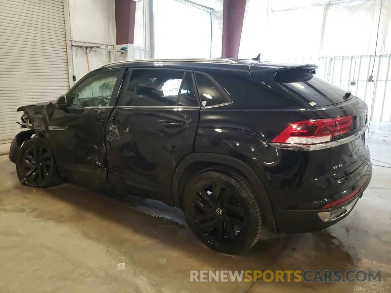 2 Photograph of a damaged car 1V2HE2CA0PC222288 VOLKSWAGEN ATLAS 2023