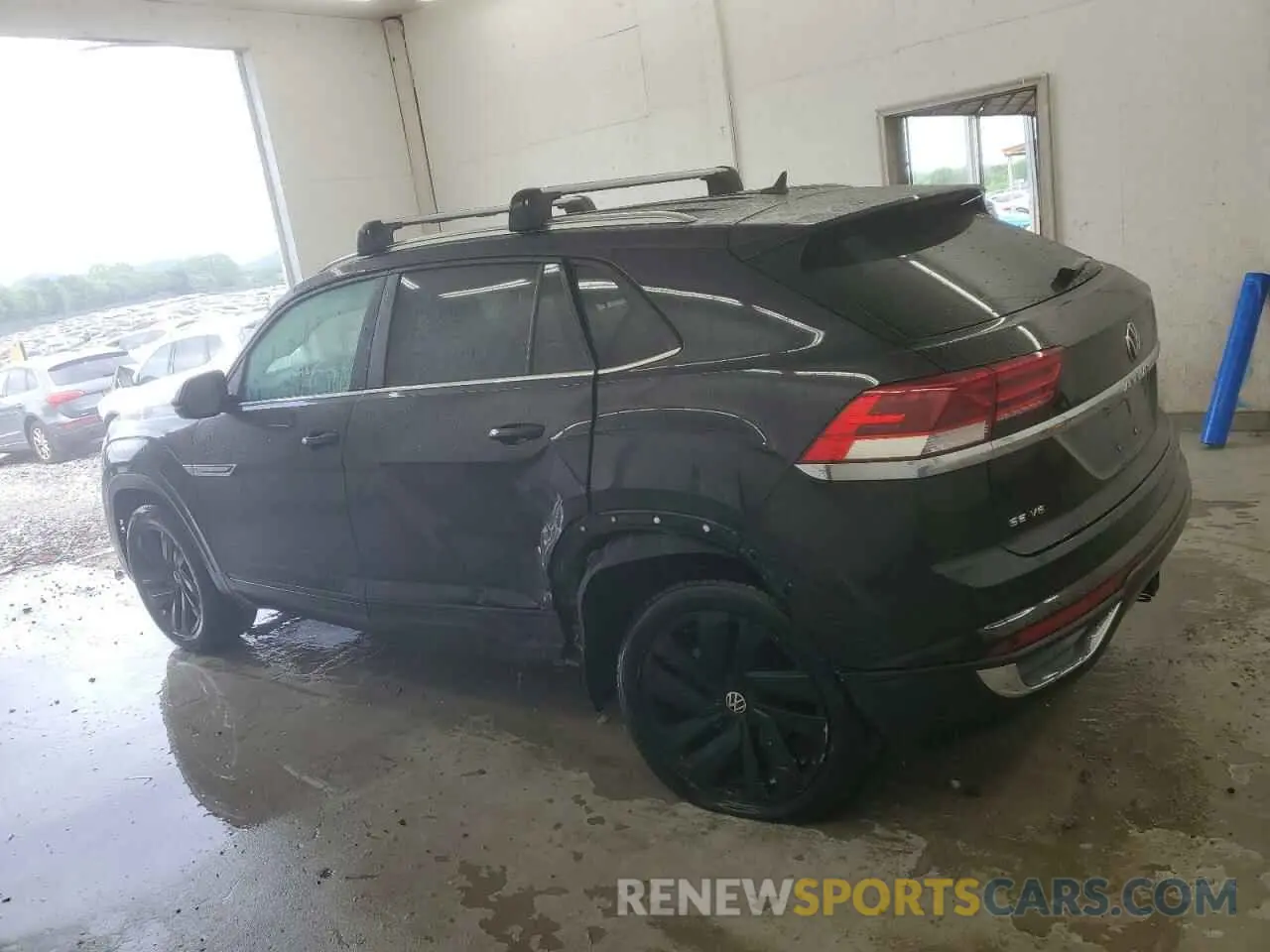 2 Photograph of a damaged car 1V2HE2CA8PC207814 VOLKSWAGEN ATLAS 2023