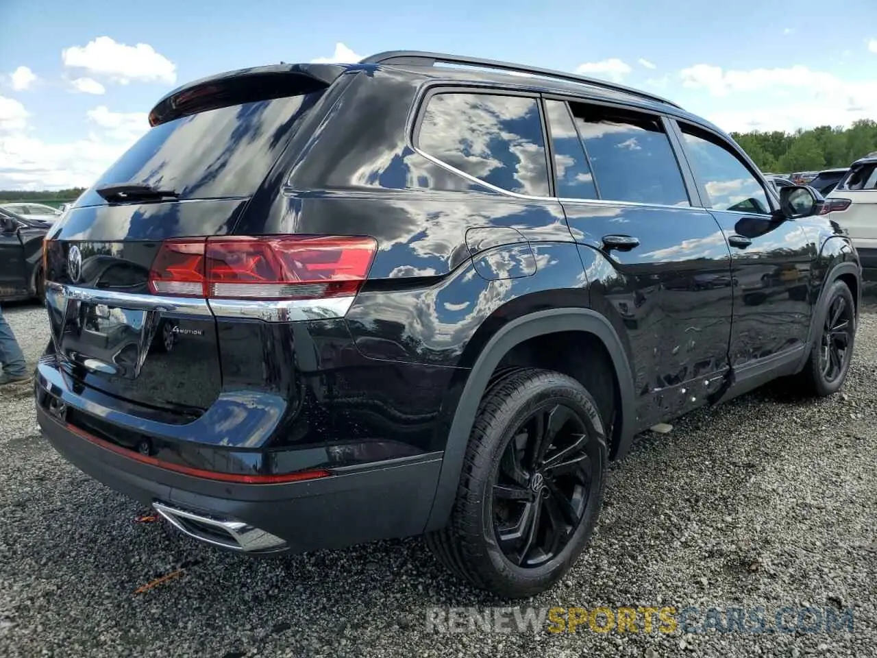 3 Photograph of a damaged car 1V2HP2CA7PC550740 VOLKSWAGEN ATLAS 2023