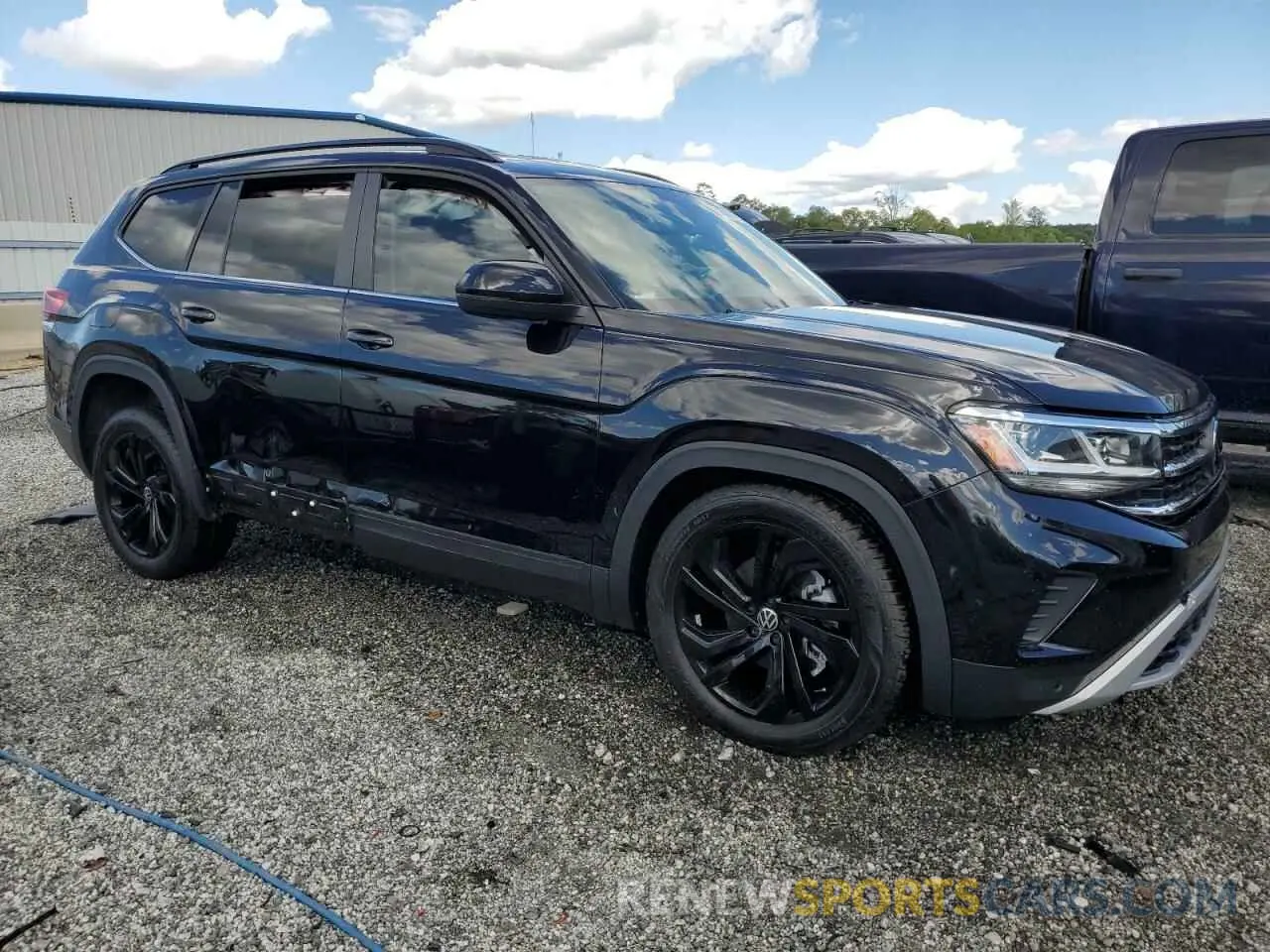 4 Photograph of a damaged car 1V2HP2CA7PC550740 VOLKSWAGEN ATLAS 2023