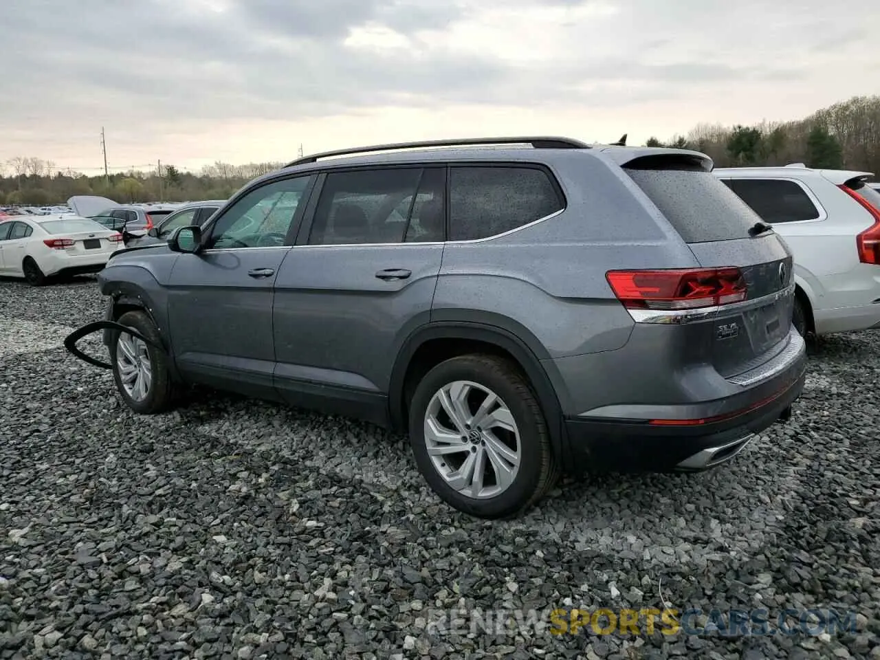 2 Photograph of a damaged car 1V2HR2CA0PC522210 VOLKSWAGEN ATLAS 2023
