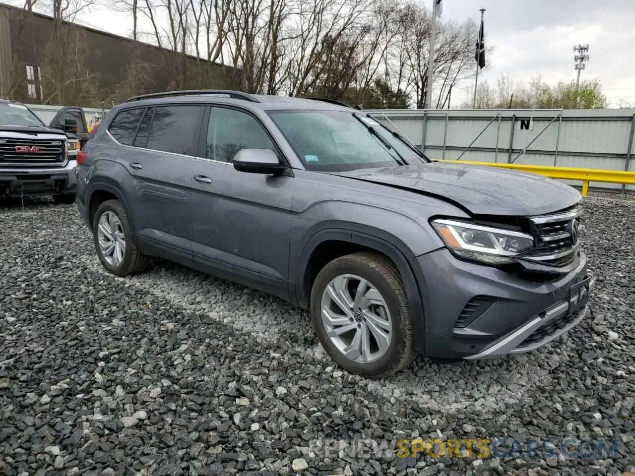 4 Photograph of a damaged car 1V2HR2CA0PC522210 VOLKSWAGEN ATLAS 2023