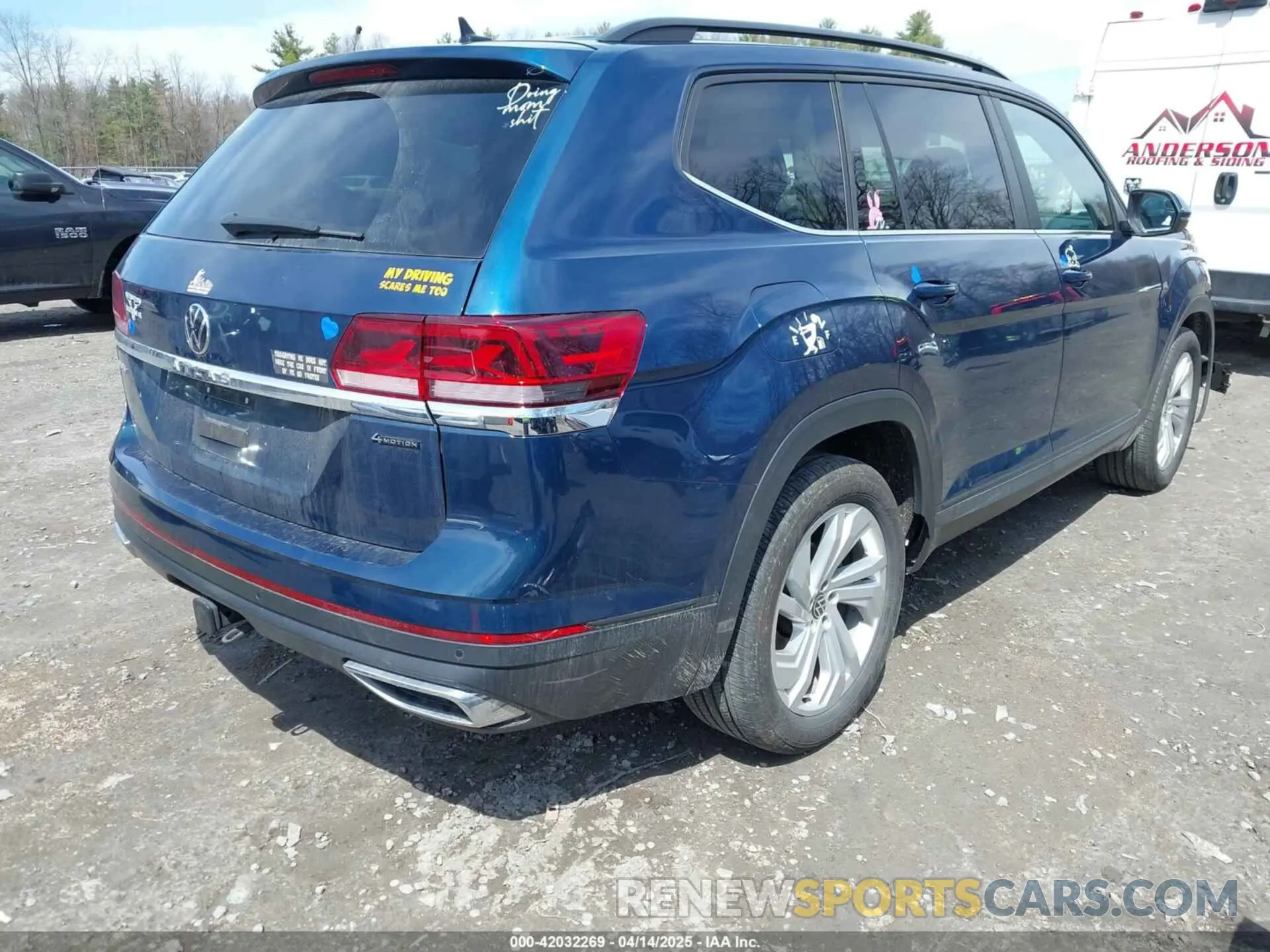 4 Photograph of a damaged car 1V2HR2CA2PC505456 VOLKSWAGEN ATLAS 2023