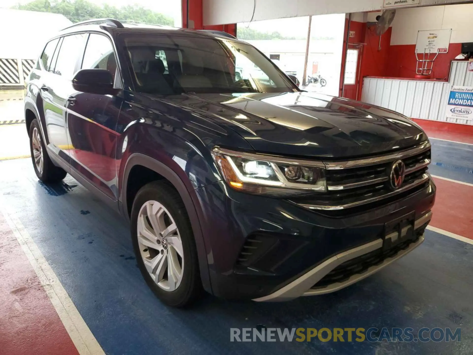 14 Photograph of a damaged car 1V2HR2CA5PC527628 VOLKSWAGEN ATLAS 2023
