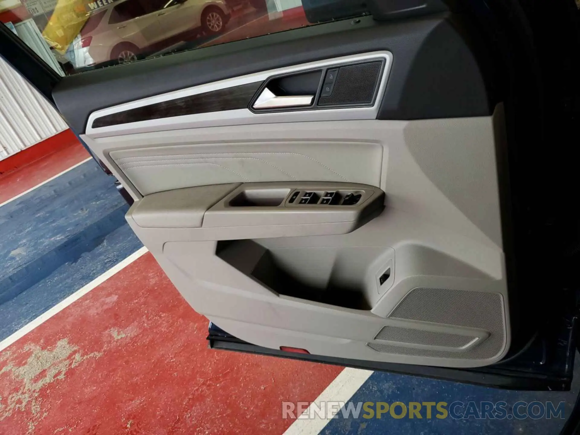 16 Photograph of a damaged car 1V2HR2CA5PC527628 VOLKSWAGEN ATLAS 2023