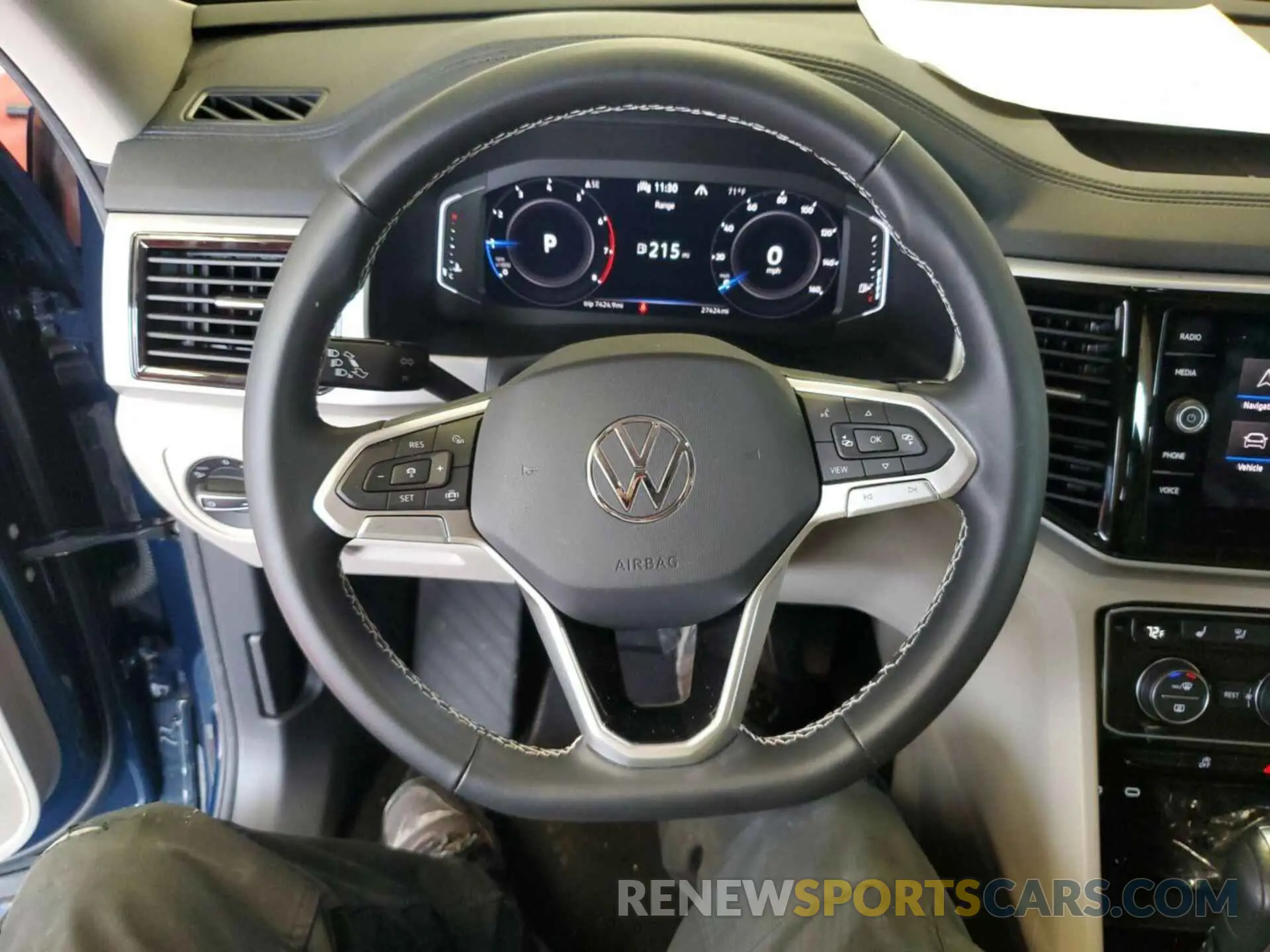 6 Photograph of a damaged car 1V2HR2CA5PC527628 VOLKSWAGEN ATLAS 2023