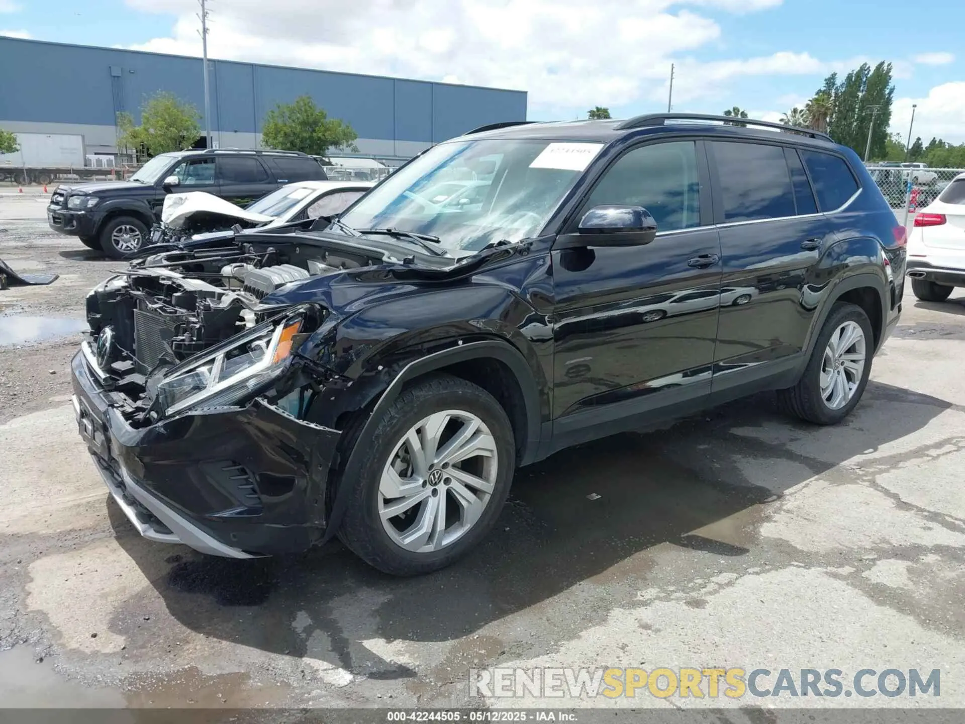 2 Photograph of a damaged car 1V2HR2CA8PC527350 VOLKSWAGEN ATLAS 2023