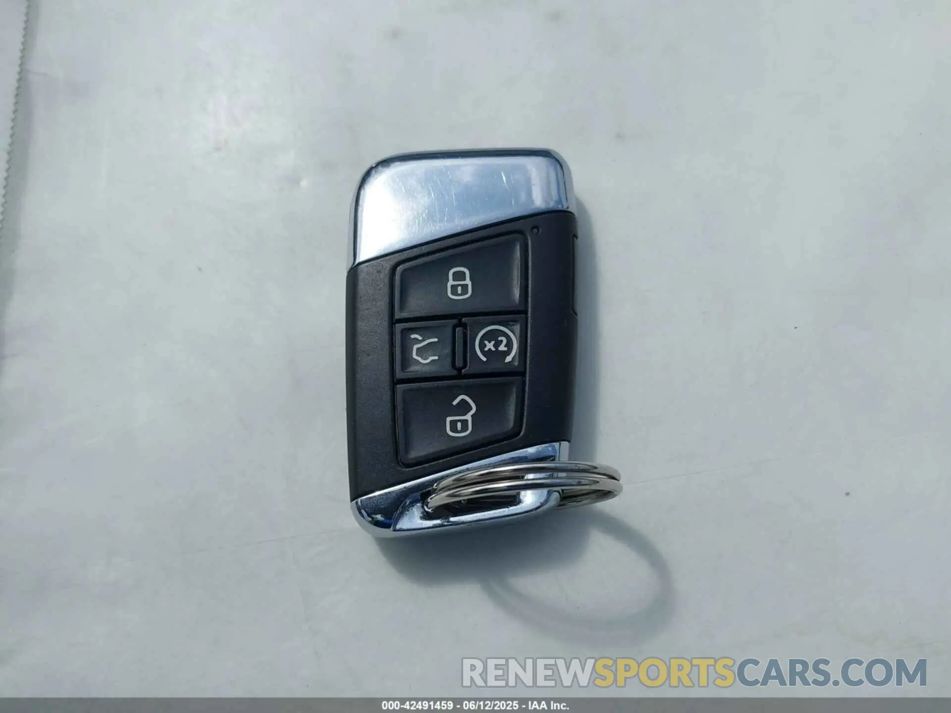 11 Photograph of a damaged car 1V2HR2CA9PC509908 VOLKSWAGEN ATLAS 2023