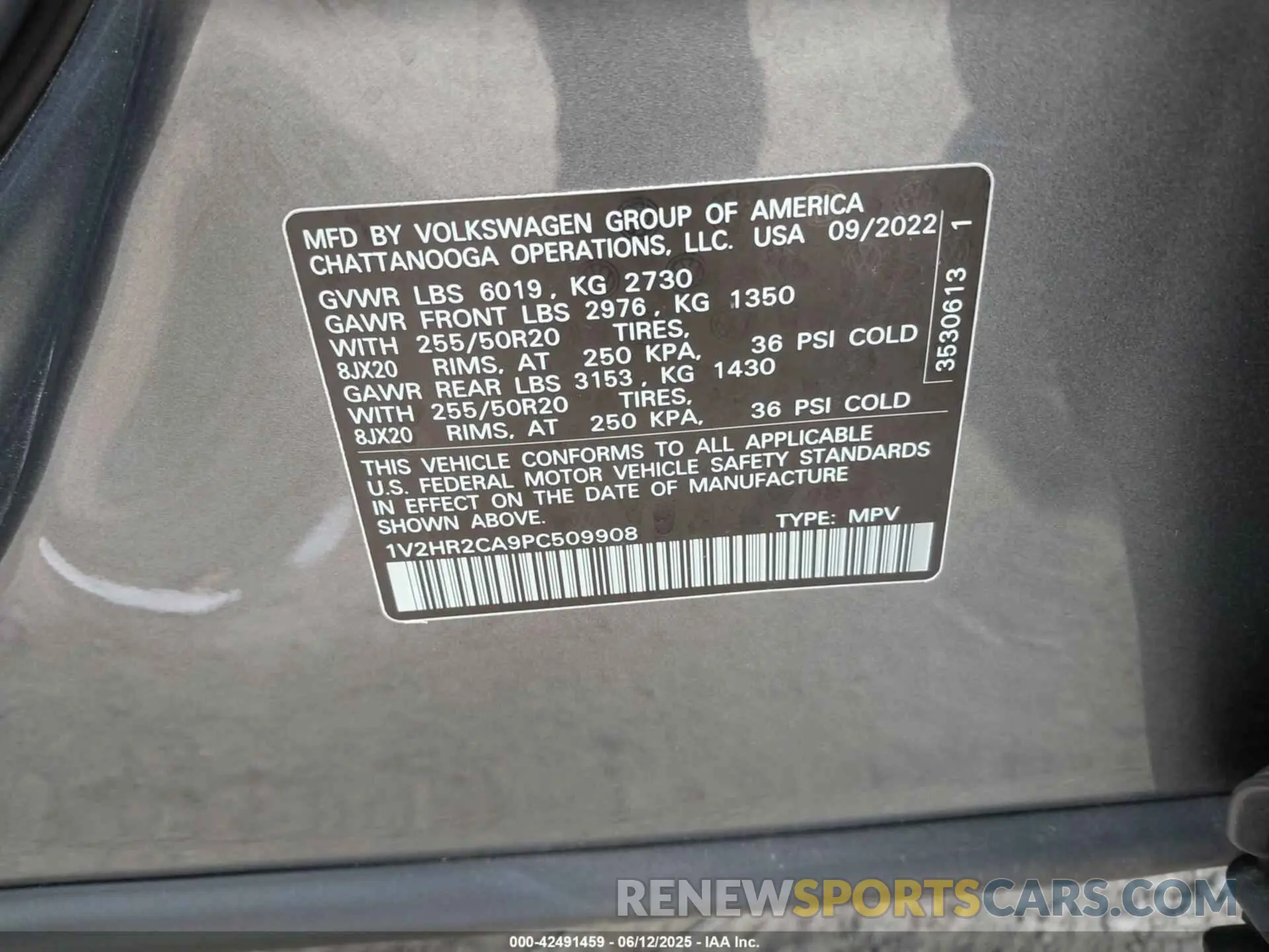 9 Photograph of a damaged car 1V2HR2CA9PC509908 VOLKSWAGEN ATLAS 2023