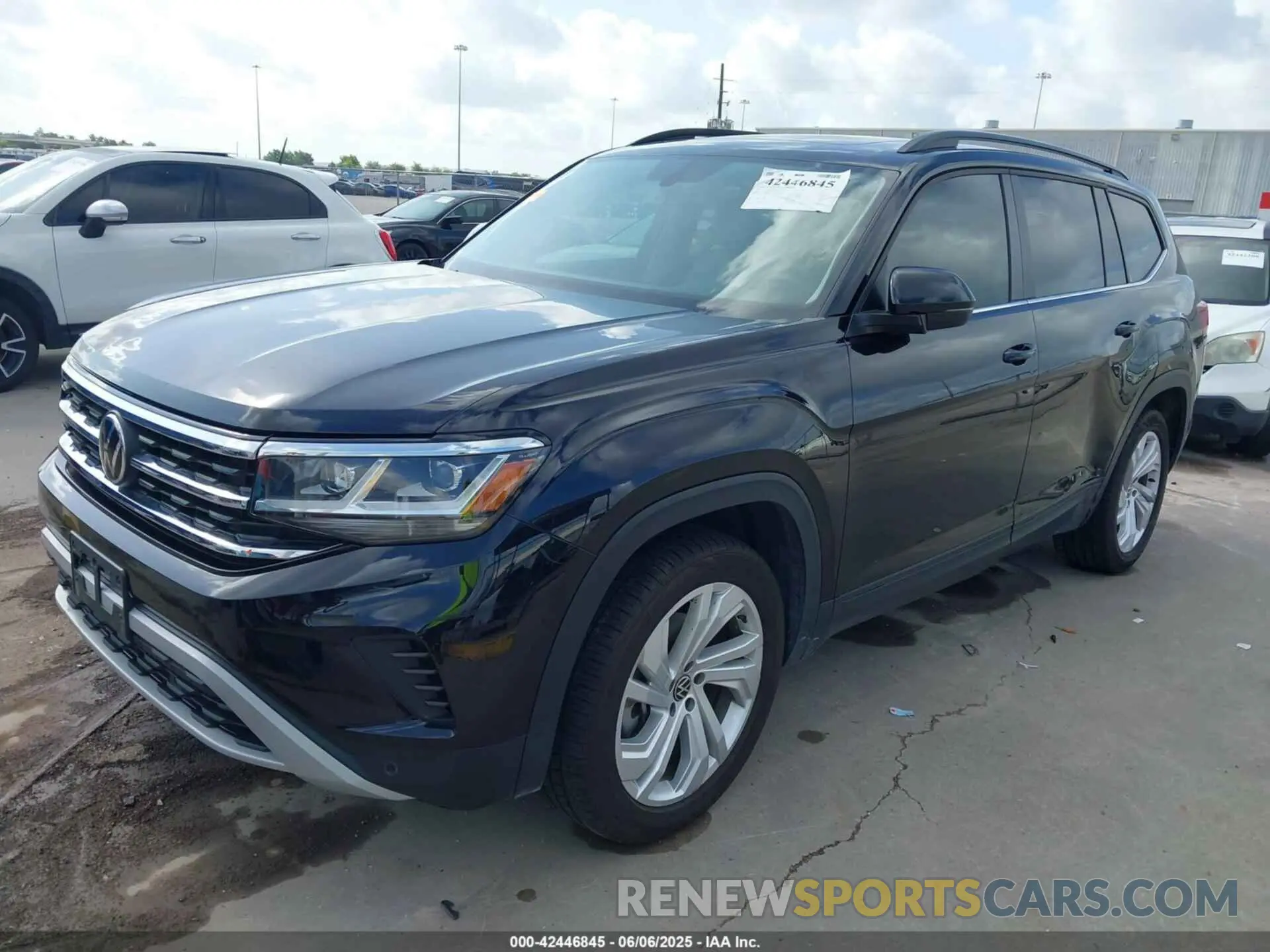 2 Photograph of a damaged car 1V2JR2CA0PC536917 VOLKSWAGEN ATLAS 2023