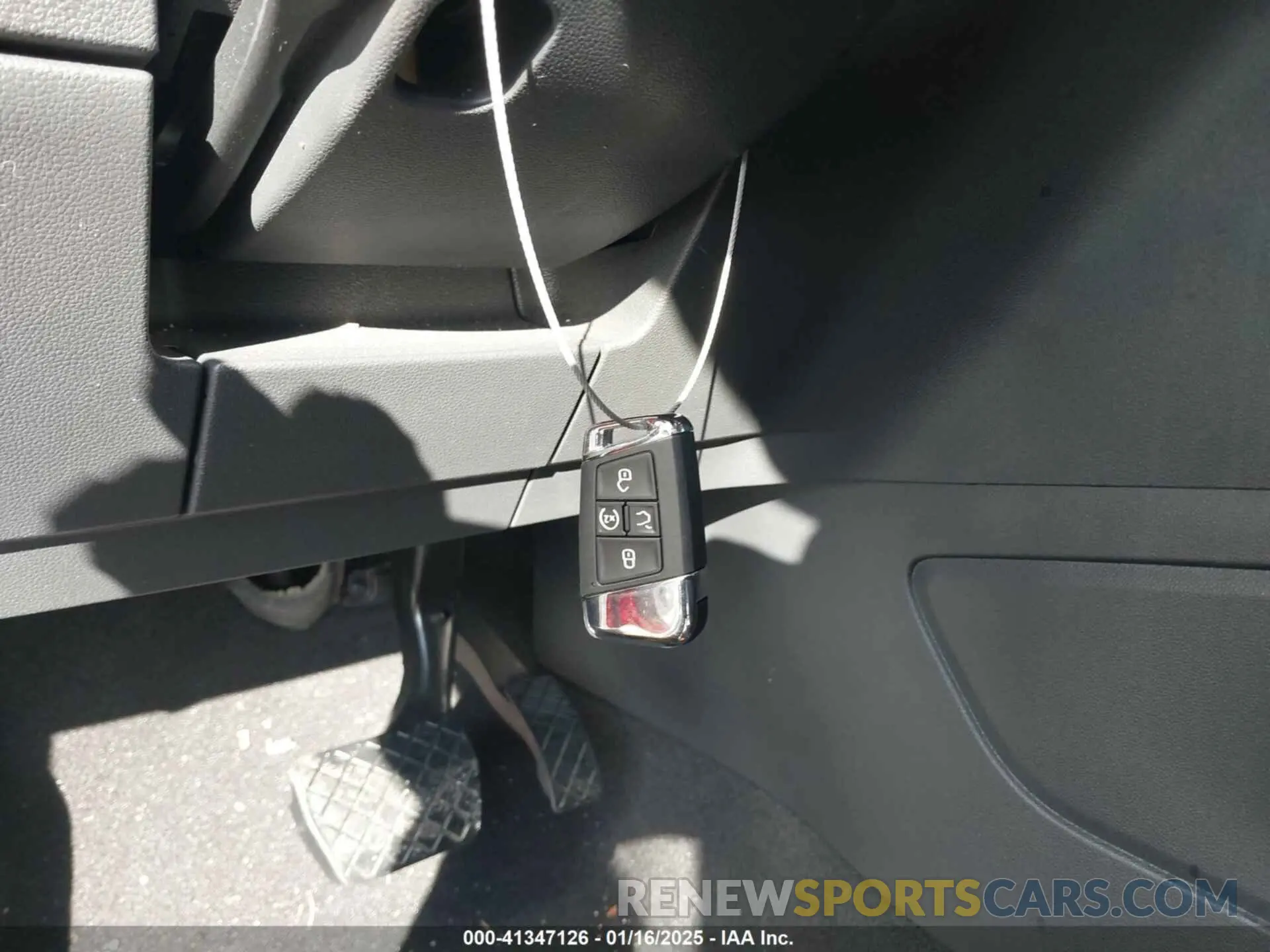 11 Photograph of a damaged car 1V2JR2CA0PC538697 VOLKSWAGEN ATLAS 2023