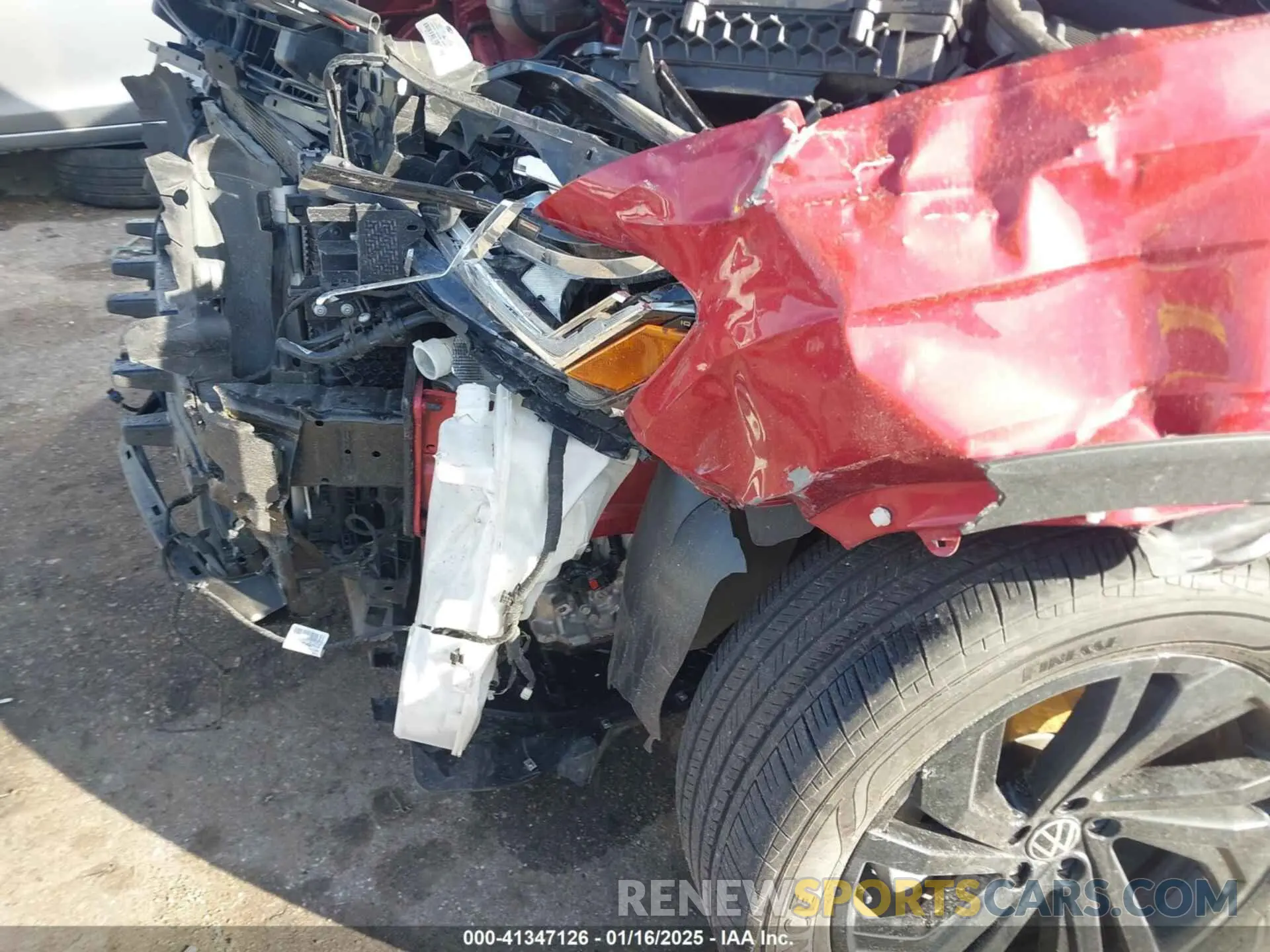 6 Photograph of a damaged car 1V2JR2CA0PC538697 VOLKSWAGEN ATLAS 2023