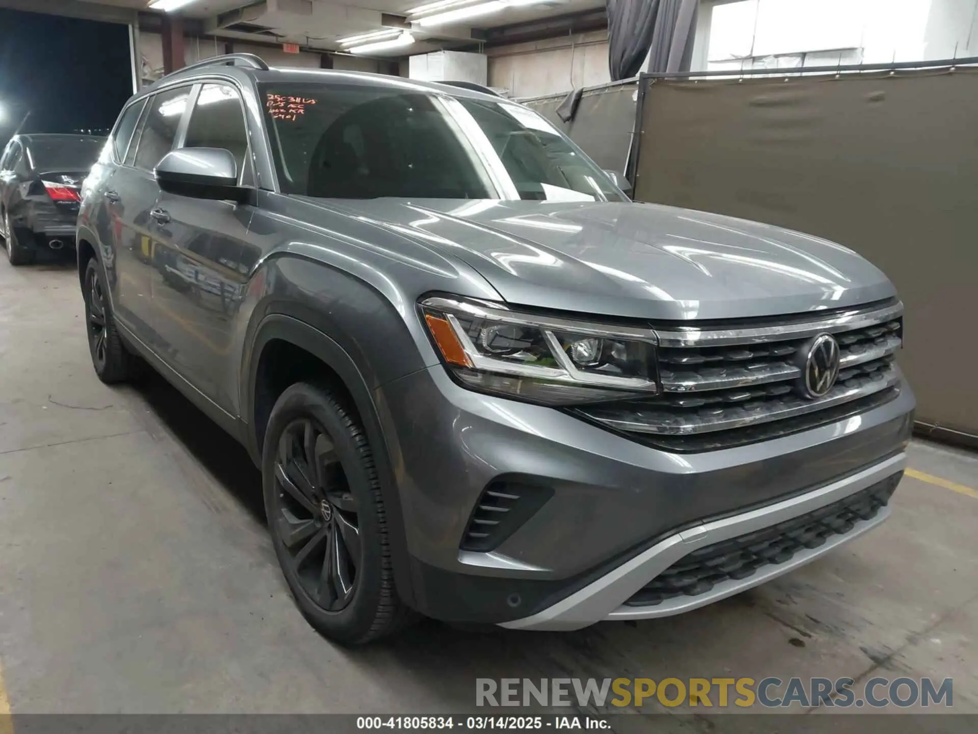 1 Photograph of a damaged car 1V2JR2CA2PC506401 VOLKSWAGEN ATLAS 2023