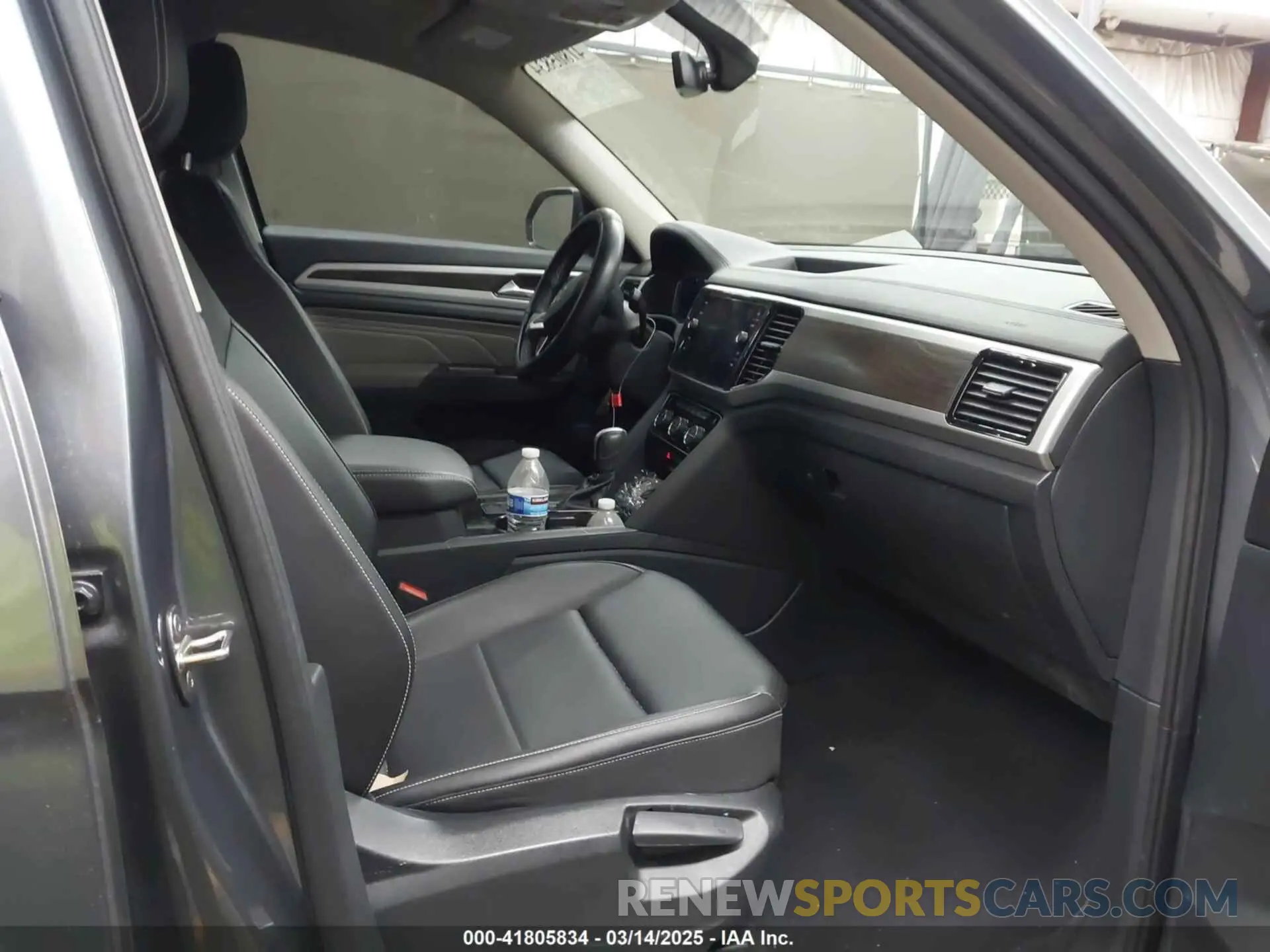 5 Photograph of a damaged car 1V2JR2CA2PC506401 VOLKSWAGEN ATLAS 2023