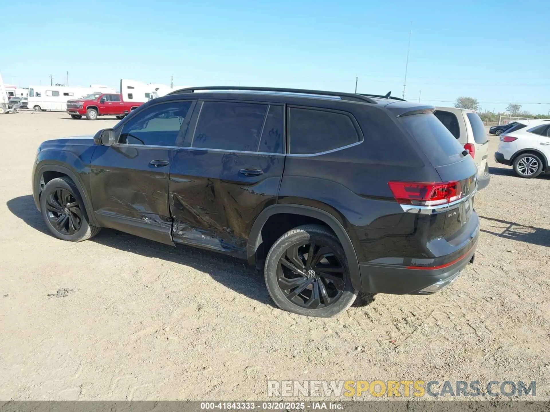 3 Photograph of a damaged car 1V2JR2CA3PC506701 VOLKSWAGEN ATLAS 2023