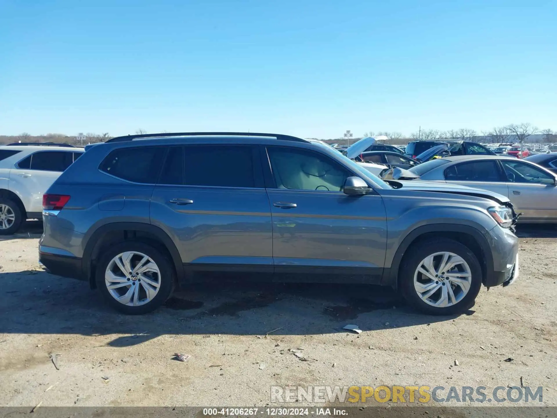 13 Photograph of a damaged car 1V2JR2CA4PC538749 VOLKSWAGEN ATLAS 2023