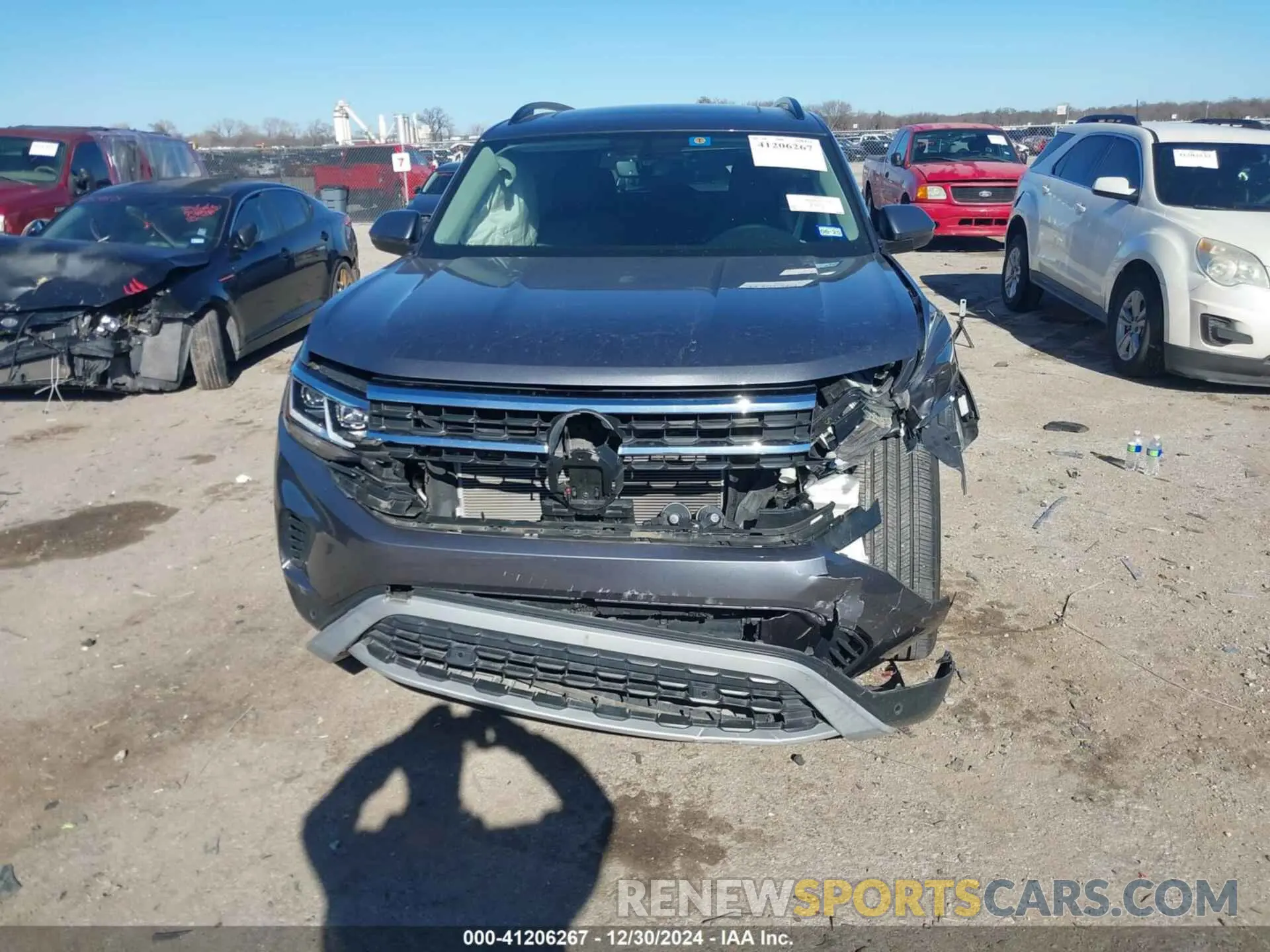 6 Photograph of a damaged car 1V2JR2CA4PC538749 VOLKSWAGEN ATLAS 2023