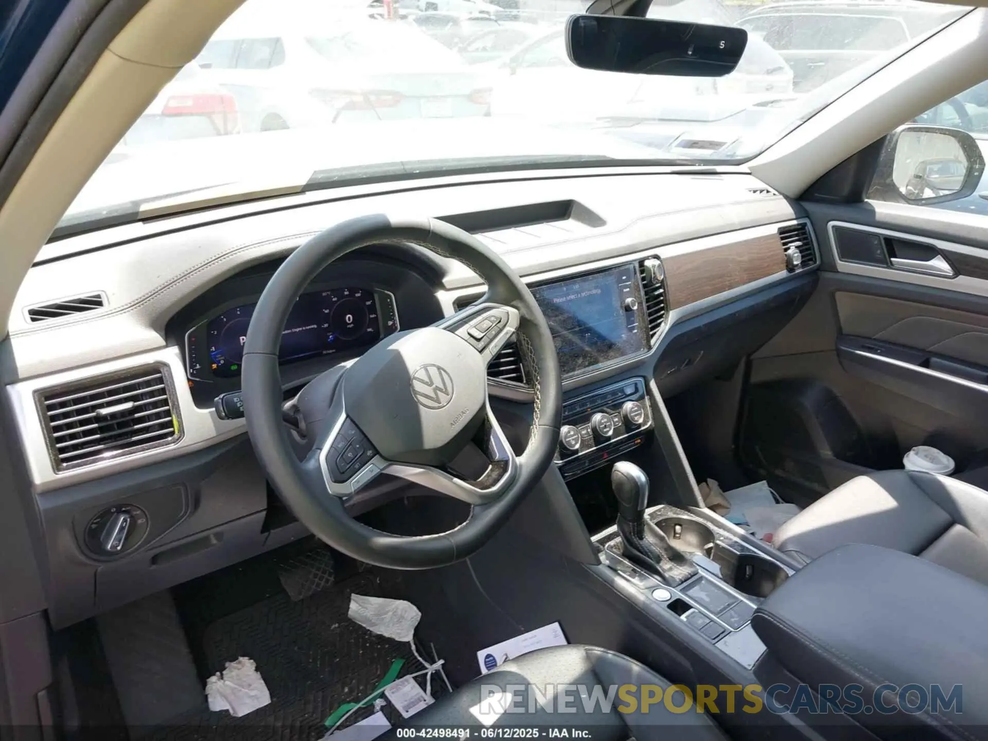 20 Photograph of a damaged car 1V2JR2CA5PC530112 VOLKSWAGEN ATLAS 2023