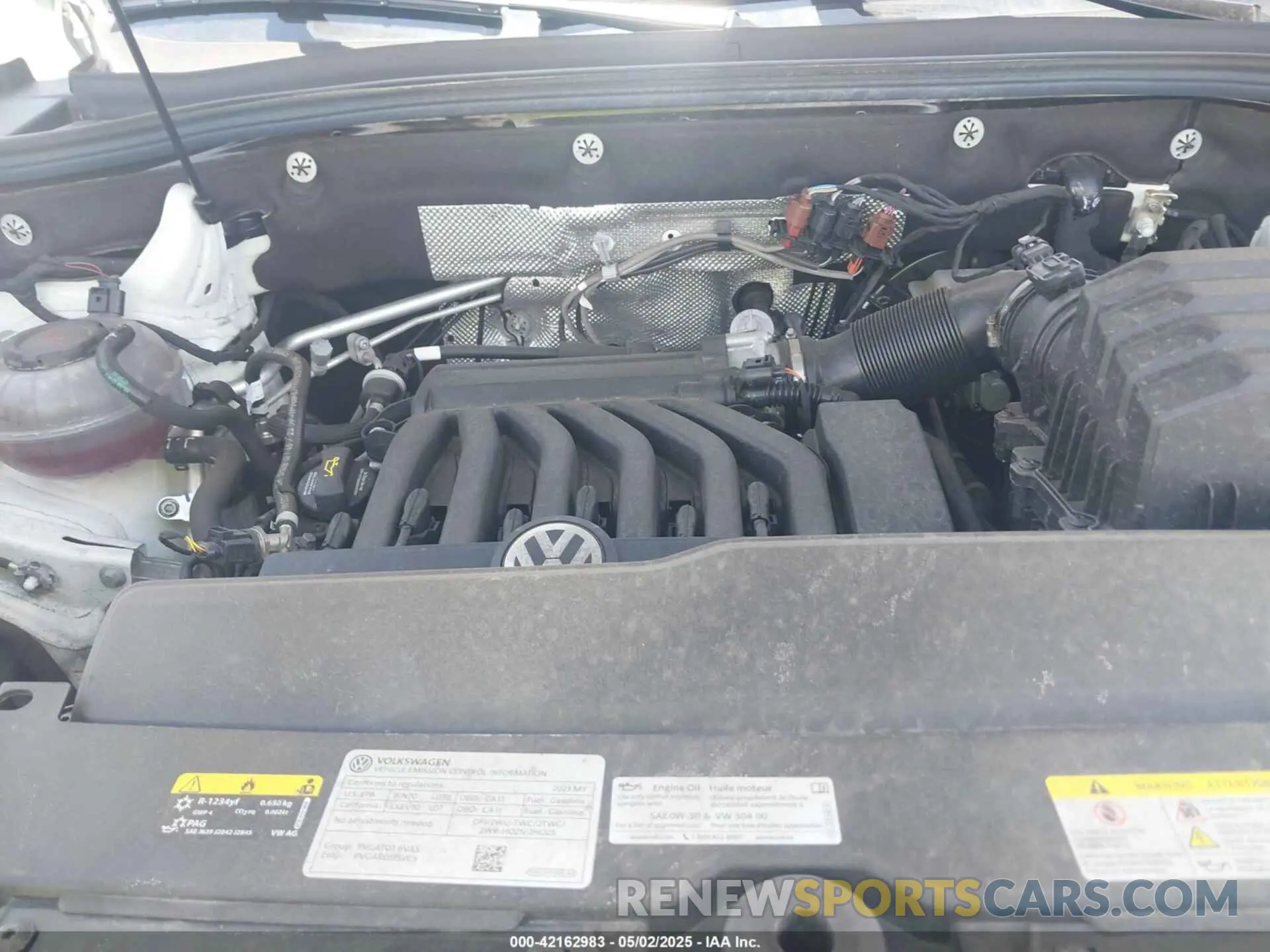 10 Photograph of a damaged car 1V2JR2CA6PC530345 VOLKSWAGEN ATLAS 2023