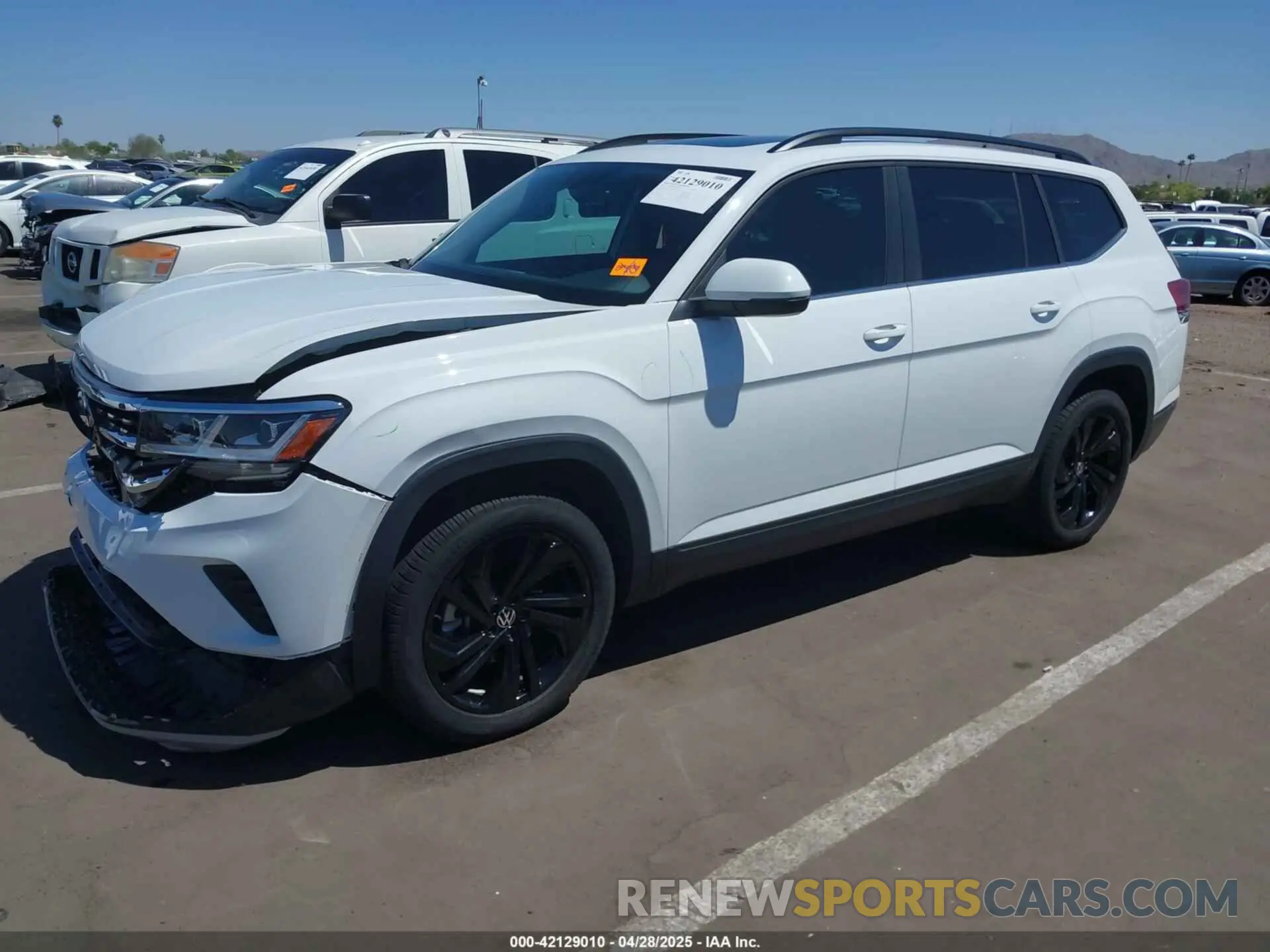 2 Photograph of a damaged car 1V2JR2CA8PC548121 VOLKSWAGEN ATLAS 2023