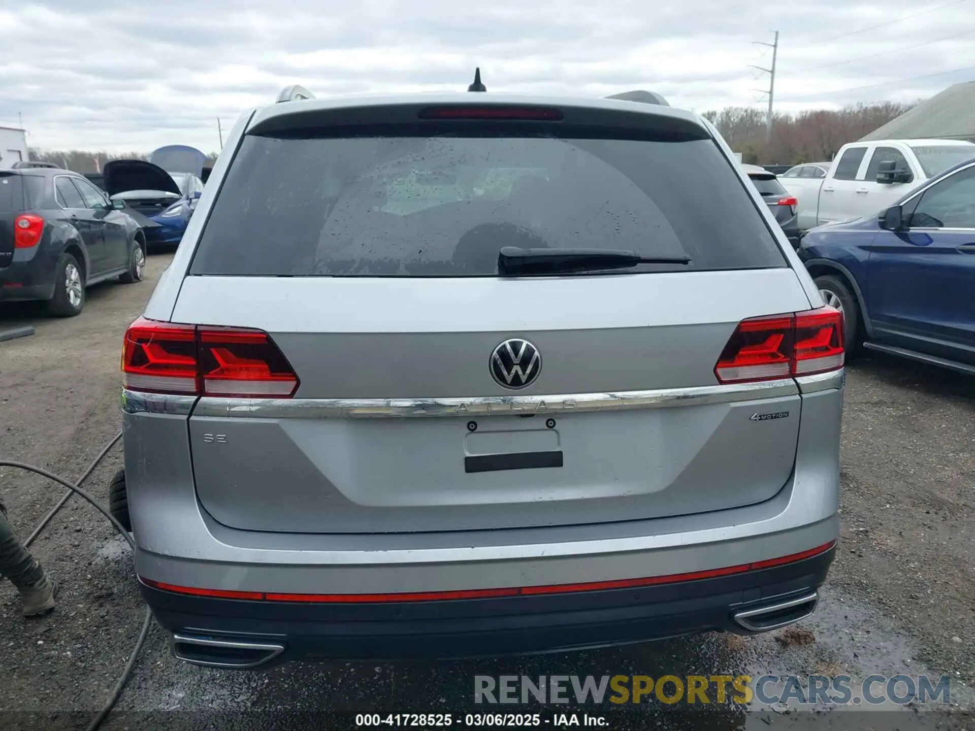 16 Photograph of a damaged car 1V2KP2CA3PC526960 VOLKSWAGEN ATLAS 2023