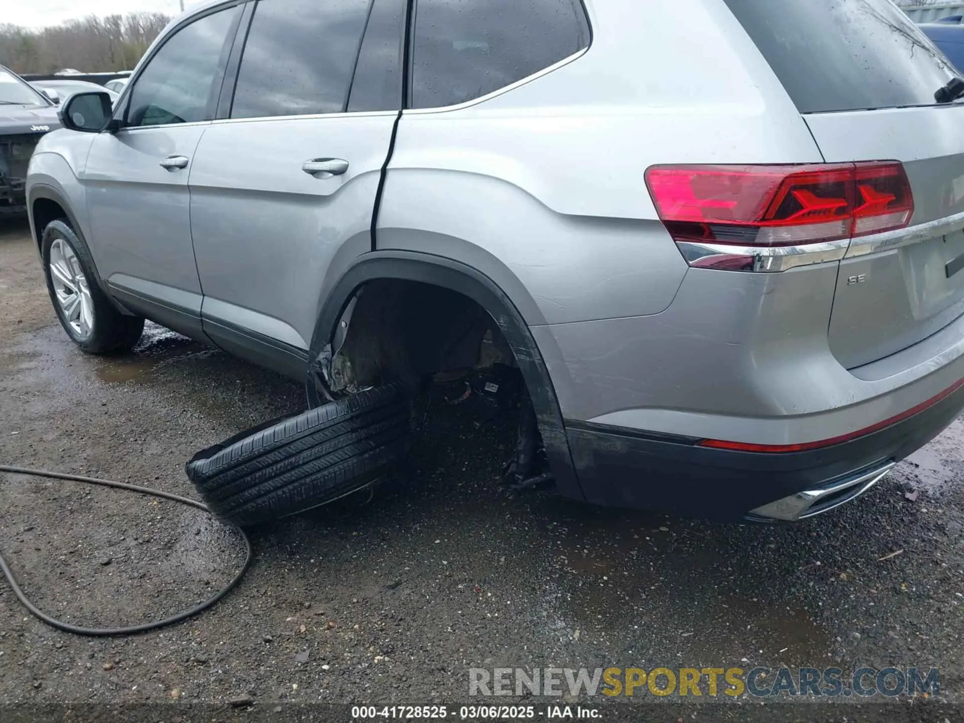 6 Photograph of a damaged car 1V2KP2CA3PC526960 VOLKSWAGEN ATLAS 2023