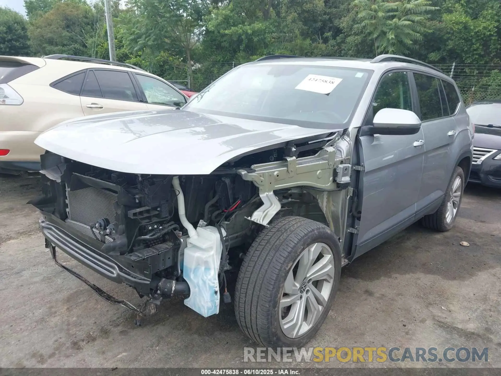 2 Photograph of a damaged car 1V2KP2CAXPC522257 VOLKSWAGEN ATLAS 2023