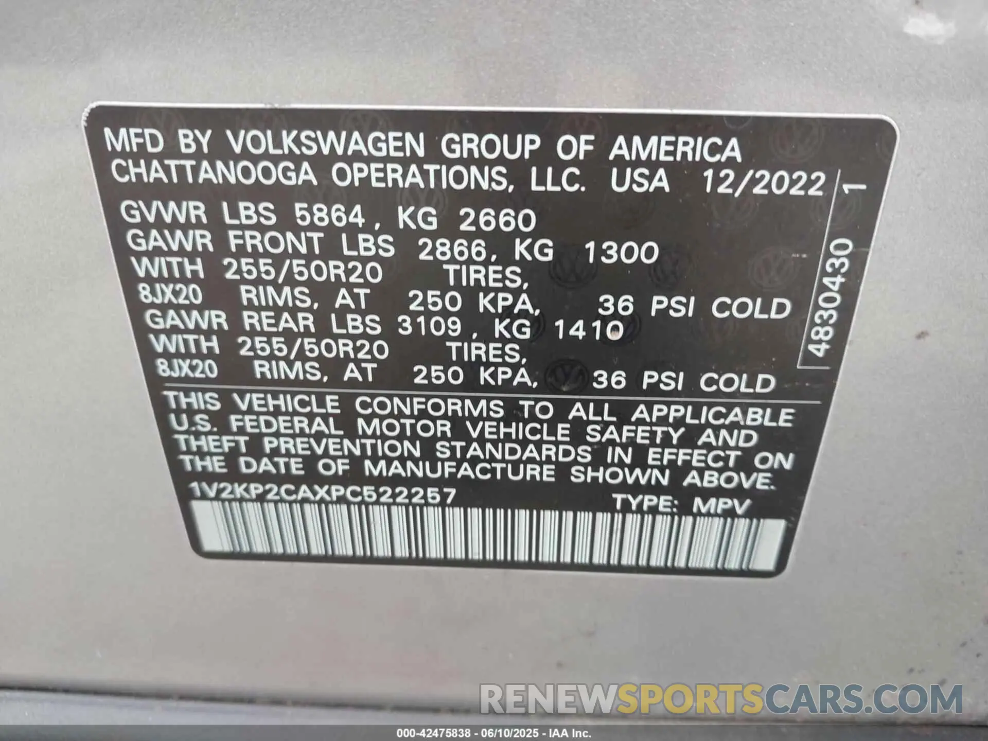 9 Photograph of a damaged car 1V2KP2CAXPC522257 VOLKSWAGEN ATLAS 2023