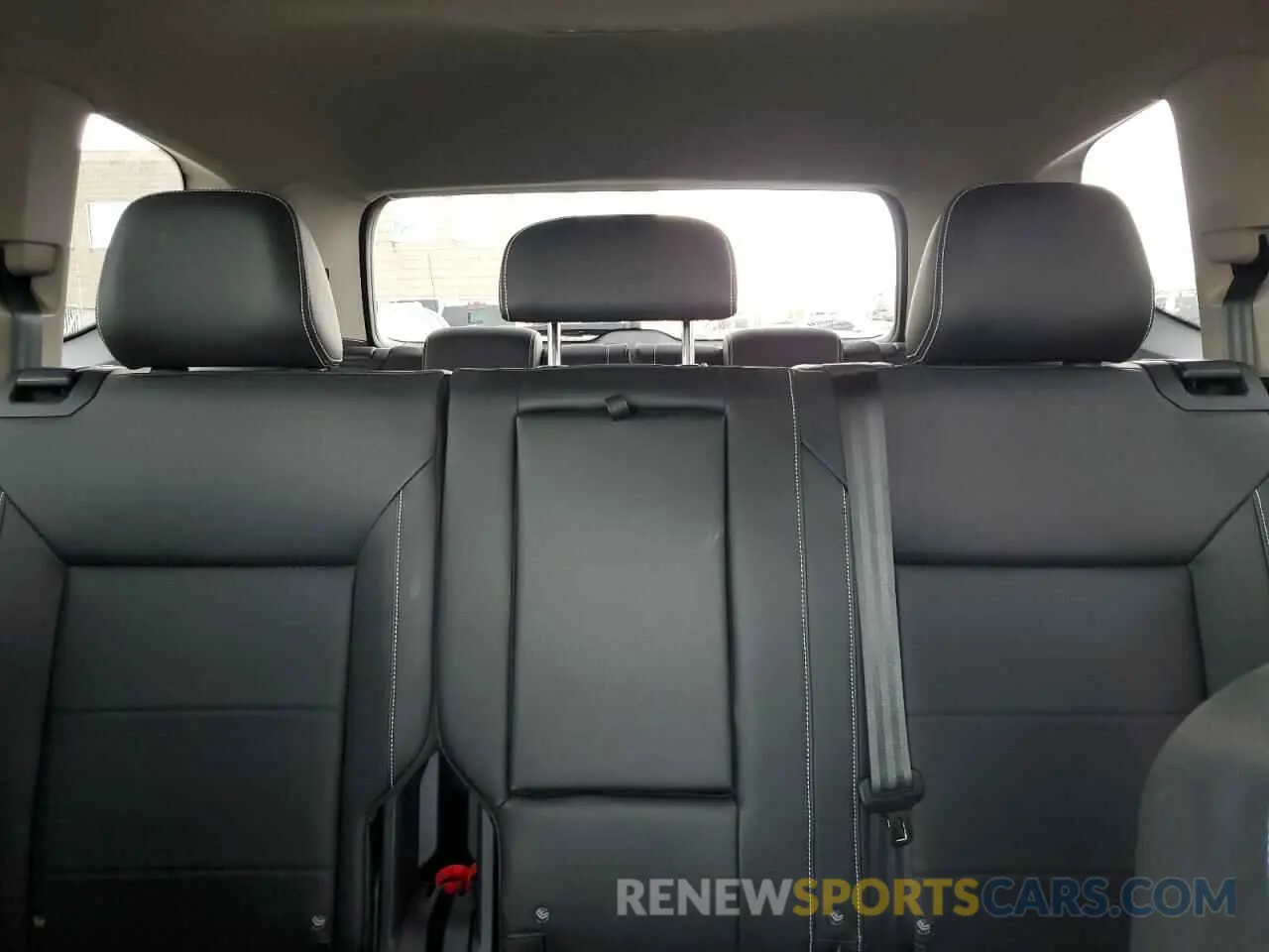 10 Photograph of a damaged car 1V2KR2CA0PC529535 VOLKSWAGEN ATLAS 2023