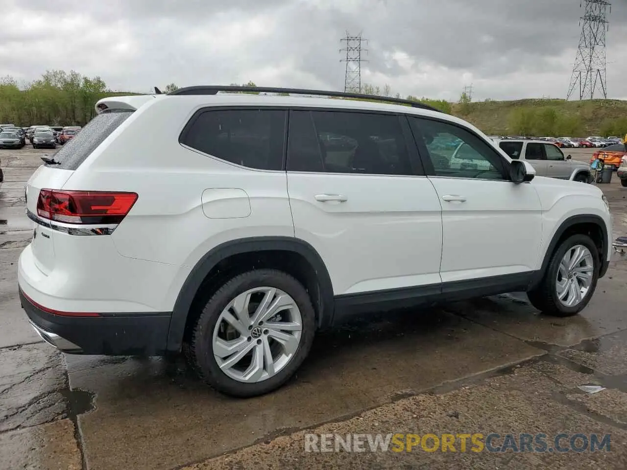 3 Photograph of a damaged car 1V2KR2CA0PC529535 VOLKSWAGEN ATLAS 2023