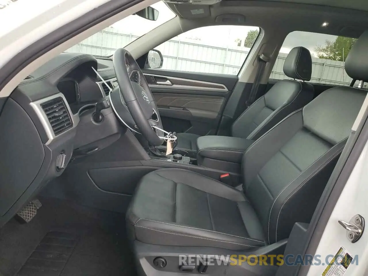 7 Photograph of a damaged car 1V2KR2CA0PC529535 VOLKSWAGEN ATLAS 2023