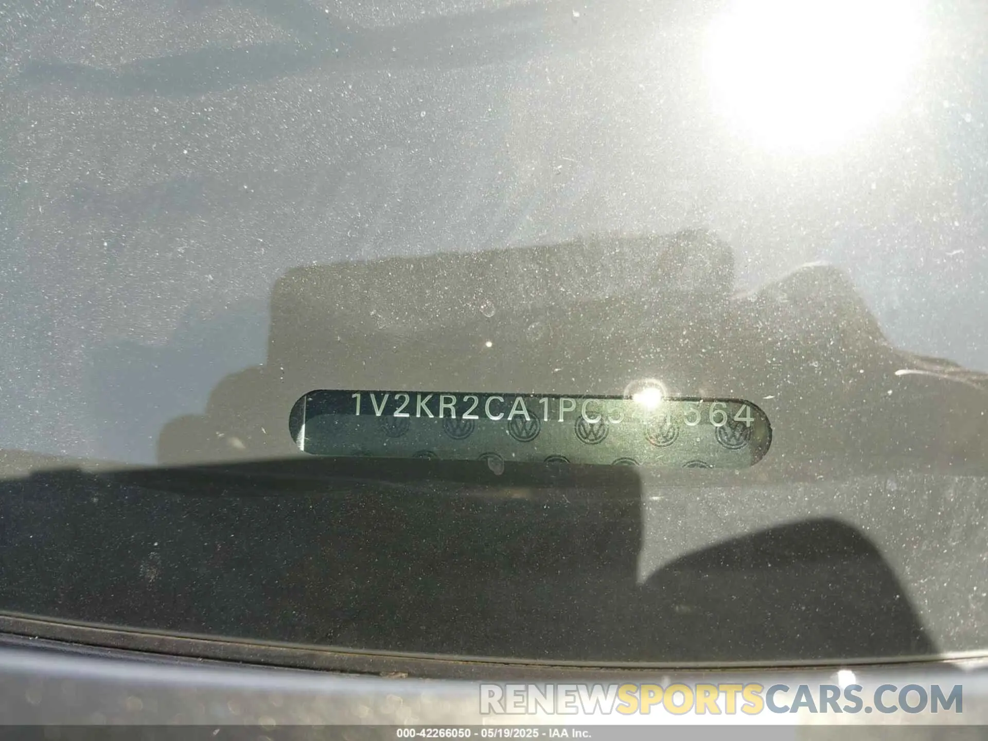 9 Photograph of a damaged car 1V2KR2CA1PC541564 VOLKSWAGEN ATLAS 2023