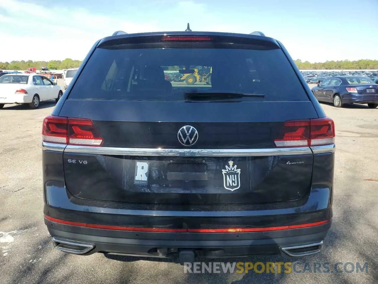 6 Photograph of a damaged car 1V2KR2CA3PC521929 VOLKSWAGEN ATLAS 2023