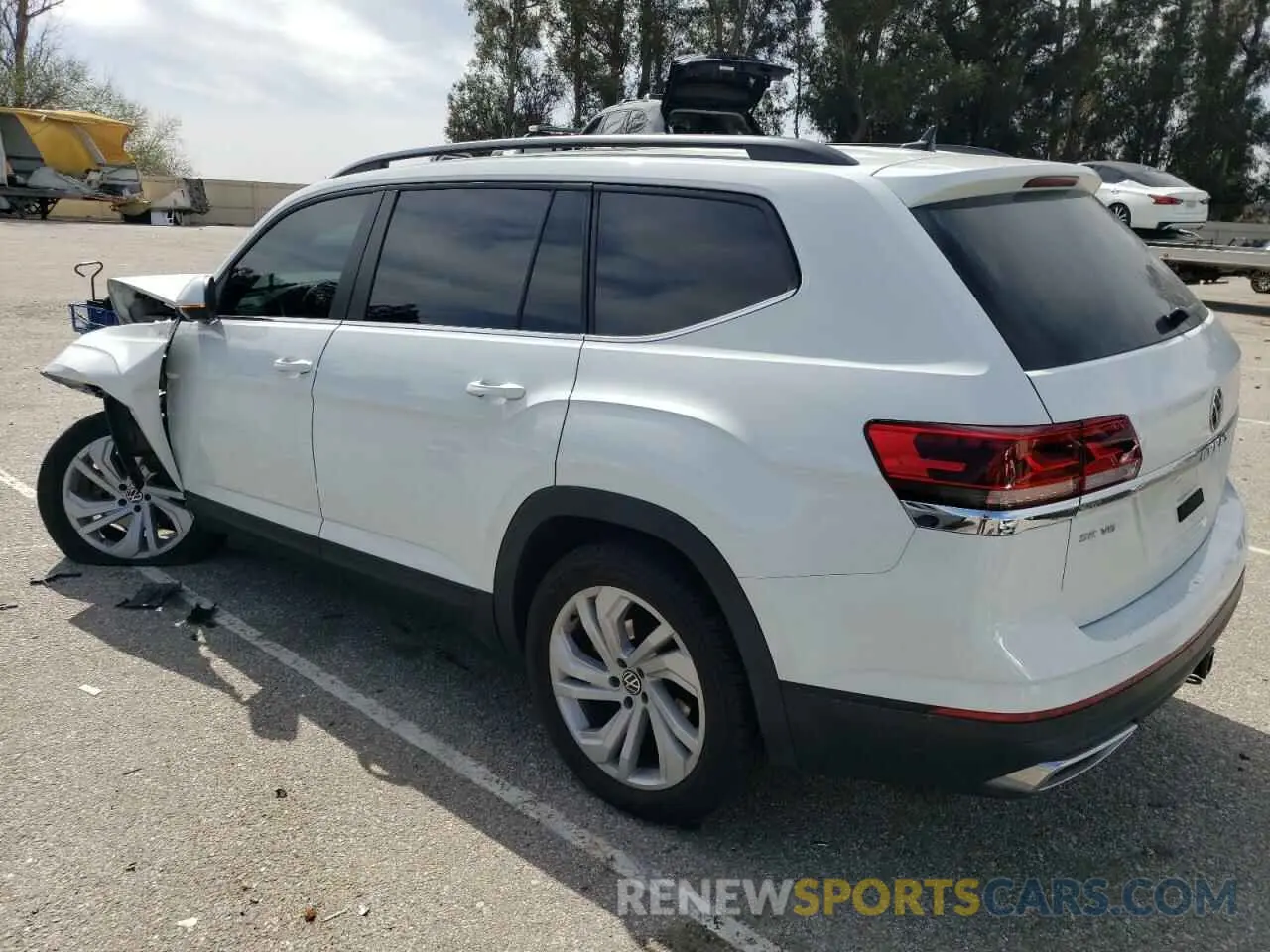 2 Photograph of a damaged car 1V2KR2CAXPC526268 VOLKSWAGEN ATLAS 2023