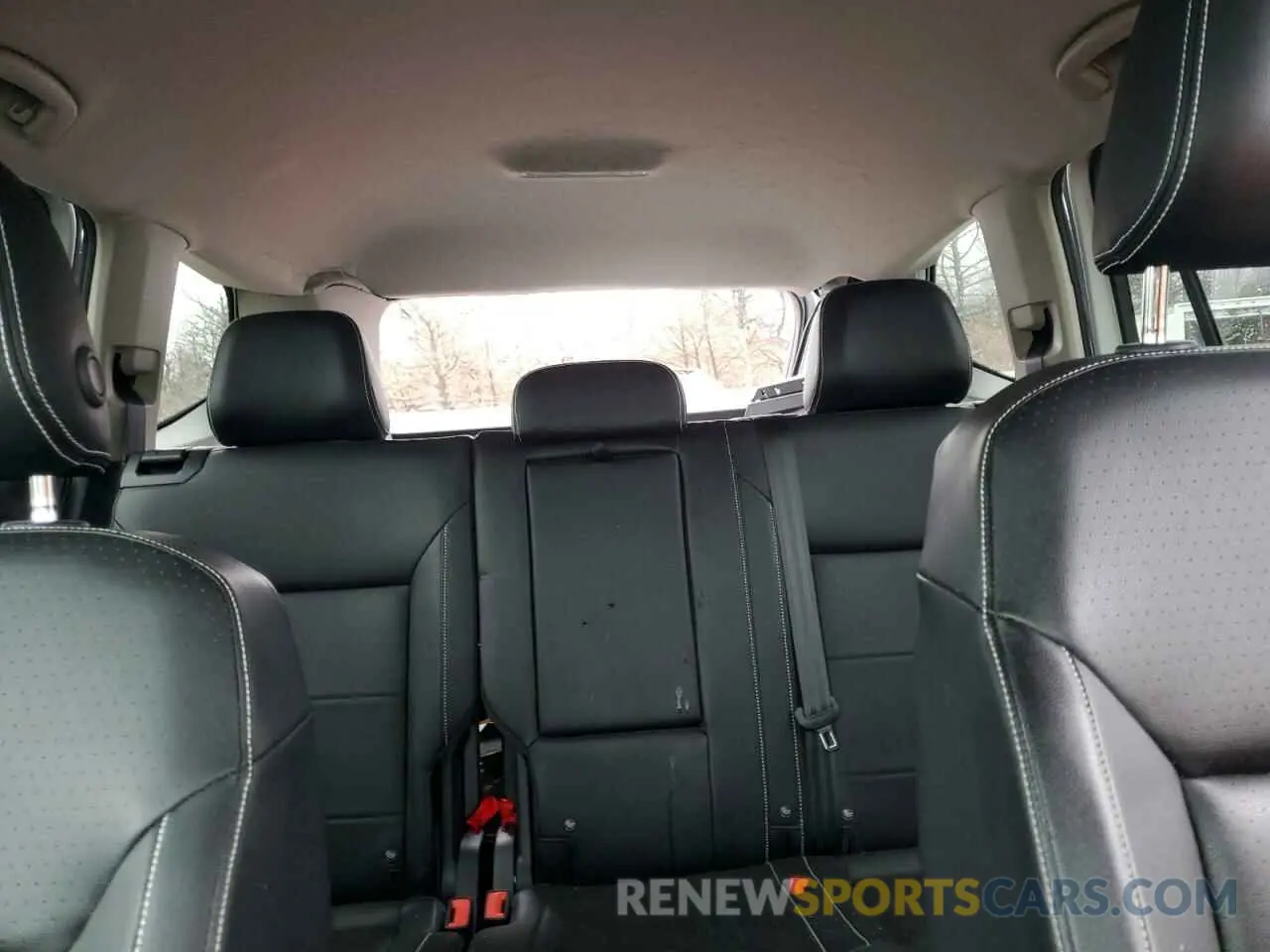 10 Photograph of a damaged car 1V2LP2CA4PC546817 VOLKSWAGEN ATLAS 2023