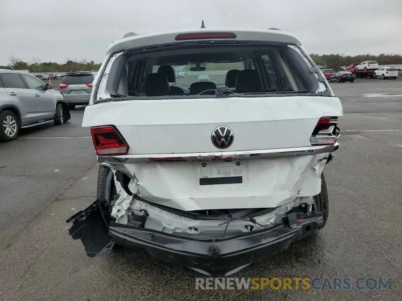 6 Photograph of a damaged car 1V2LP2CA4PC546817 VOLKSWAGEN ATLAS 2023