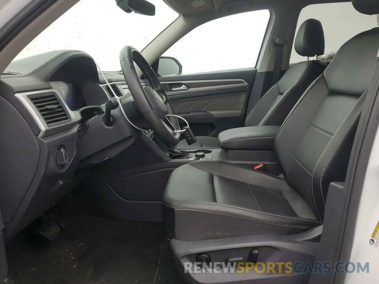 7 Photograph of a damaged car 1V2LP2CA4PC546817 VOLKSWAGEN ATLAS 2023