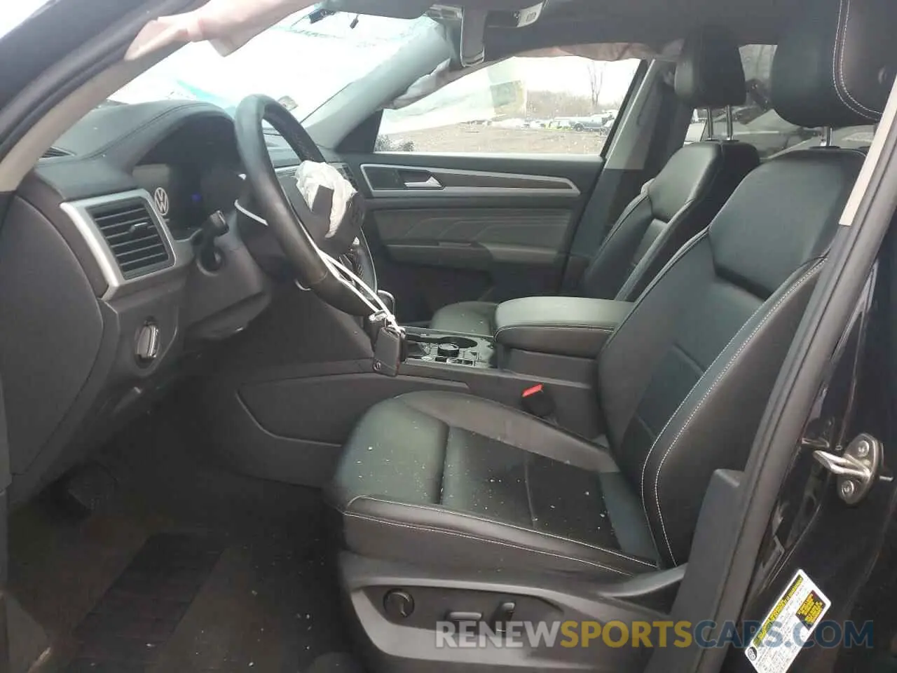7 Photograph of a damaged car 1V2LP2CA7PC547900 VOLKSWAGEN ATLAS 2023