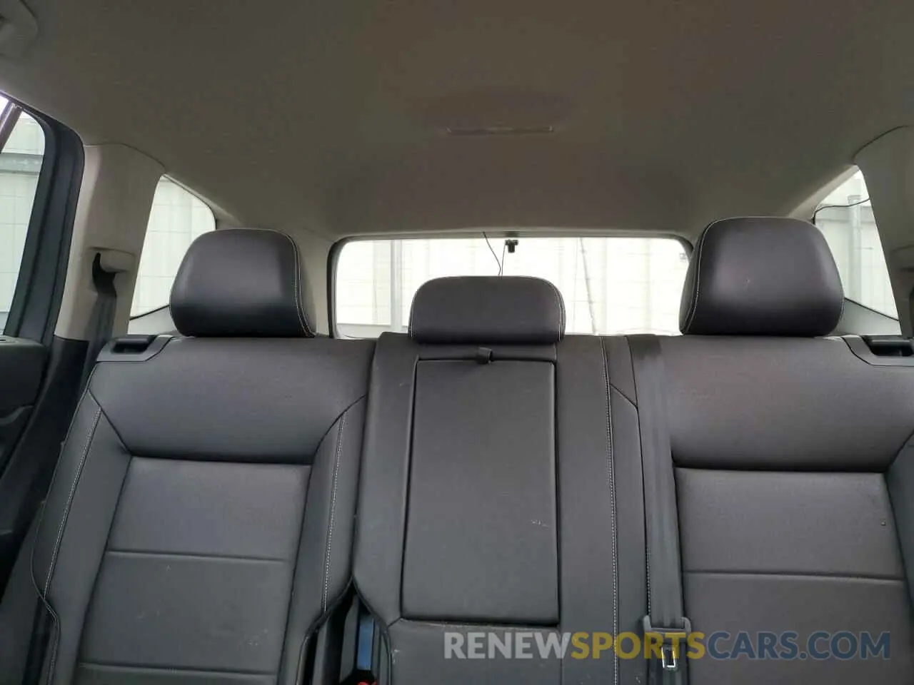 10 Photograph of a damaged car 1V2LP2CA9PC542391 VOLKSWAGEN ATLAS 2023