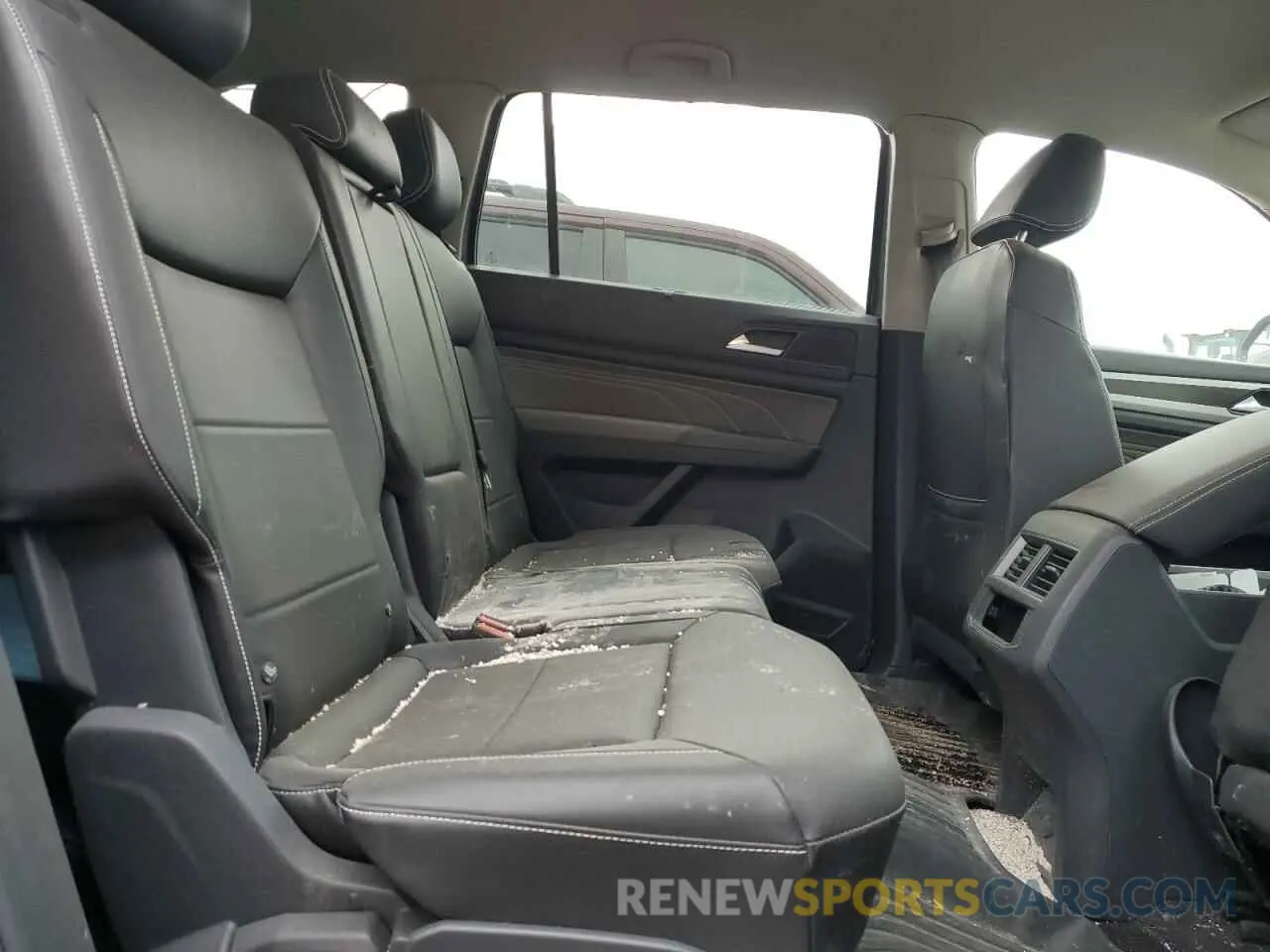 11 Photograph of a damaged car 1V2LP2CA9PC542391 VOLKSWAGEN ATLAS 2023