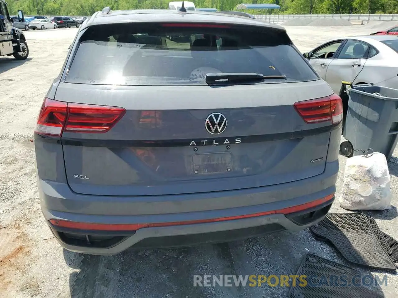 6 Photograph of a damaged car 1V2SC2CA4PC211886 VOLKSWAGEN ATLAS 2023