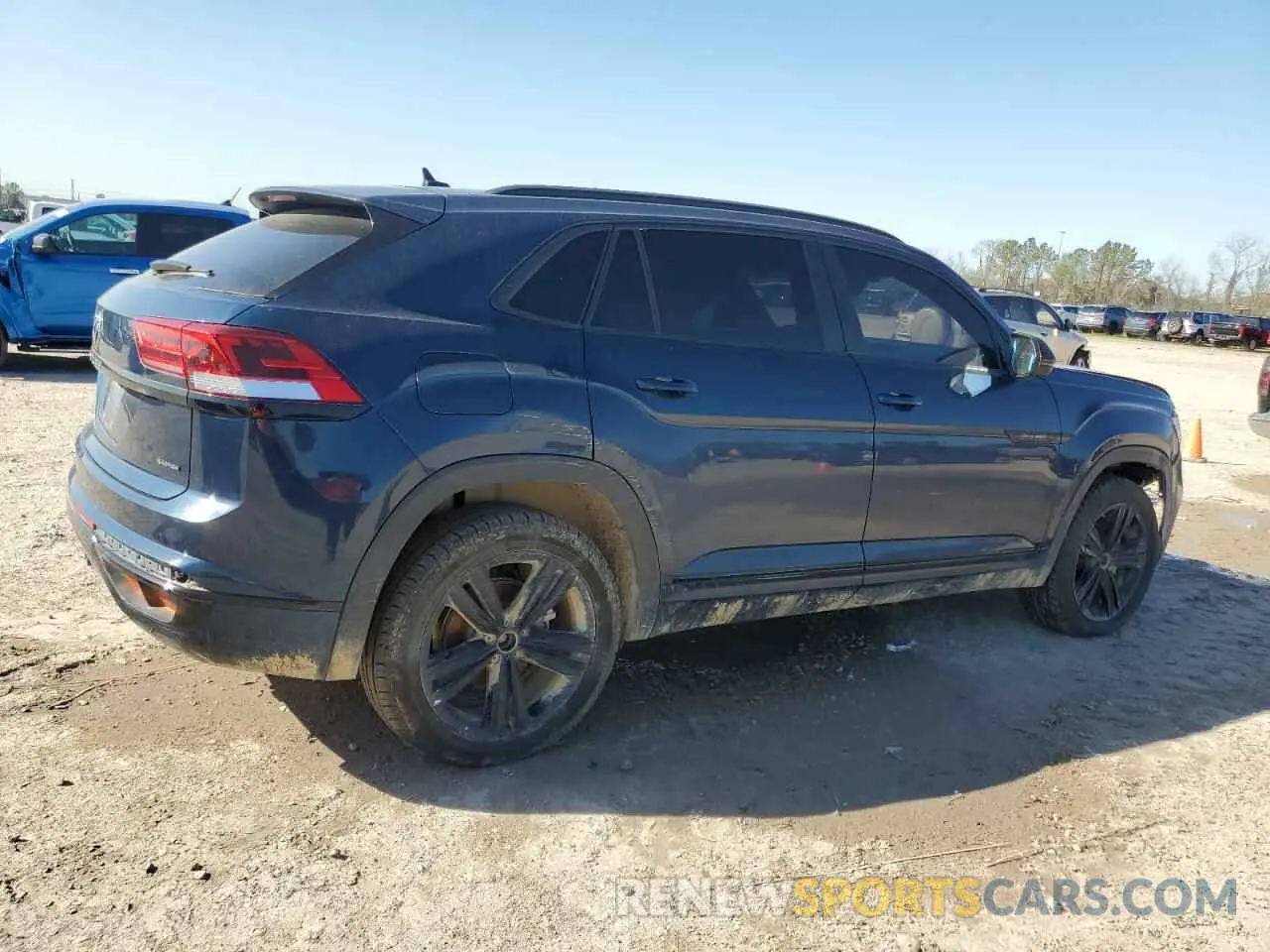 3 Photograph of a damaged car 1V2SE2CA1PC222936 VOLKSWAGEN ATLAS 2023