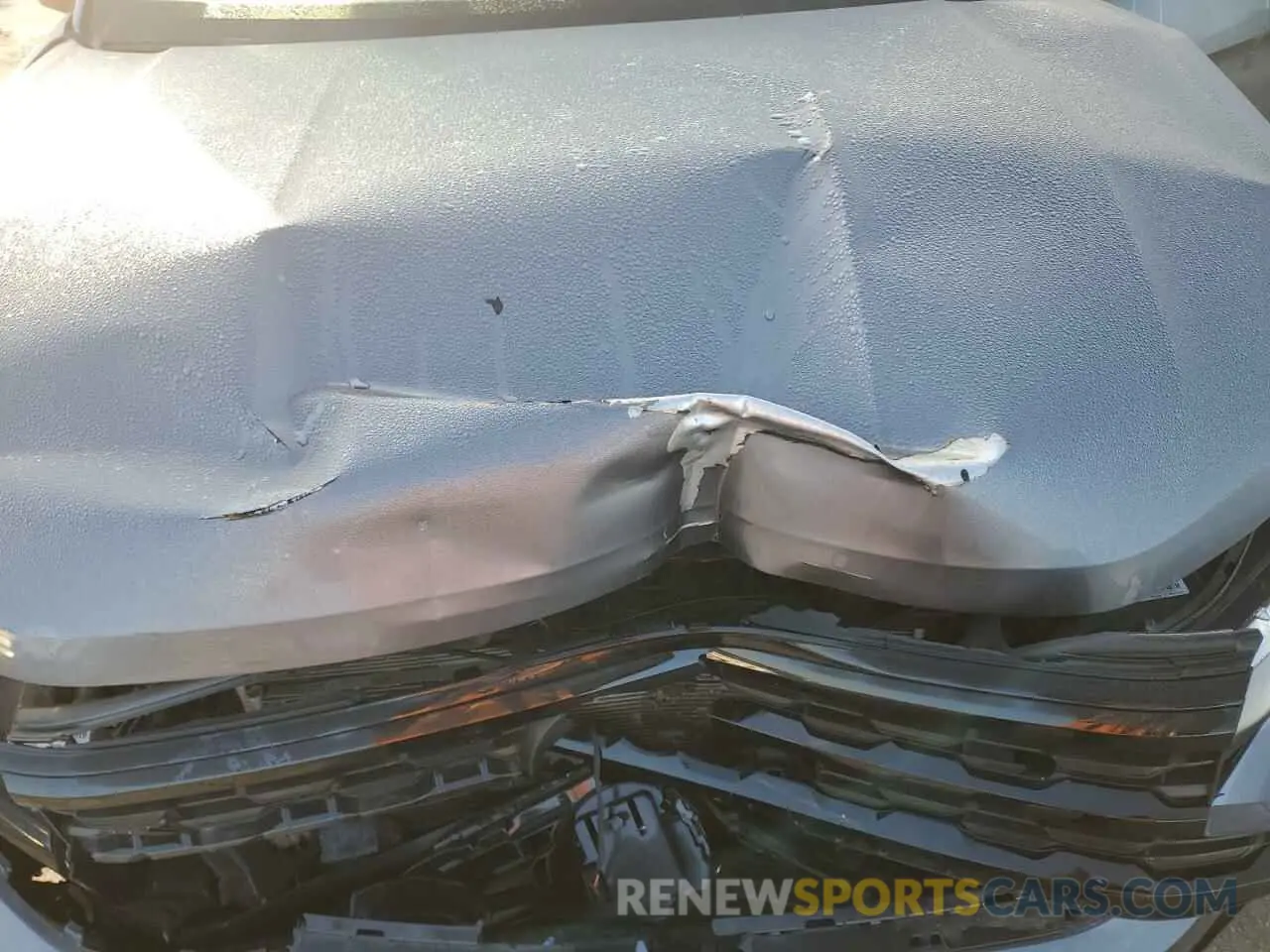 12 Photograph of a damaged car 1V2SR2CA0PC524996 VOLKSWAGEN ATLAS 2023