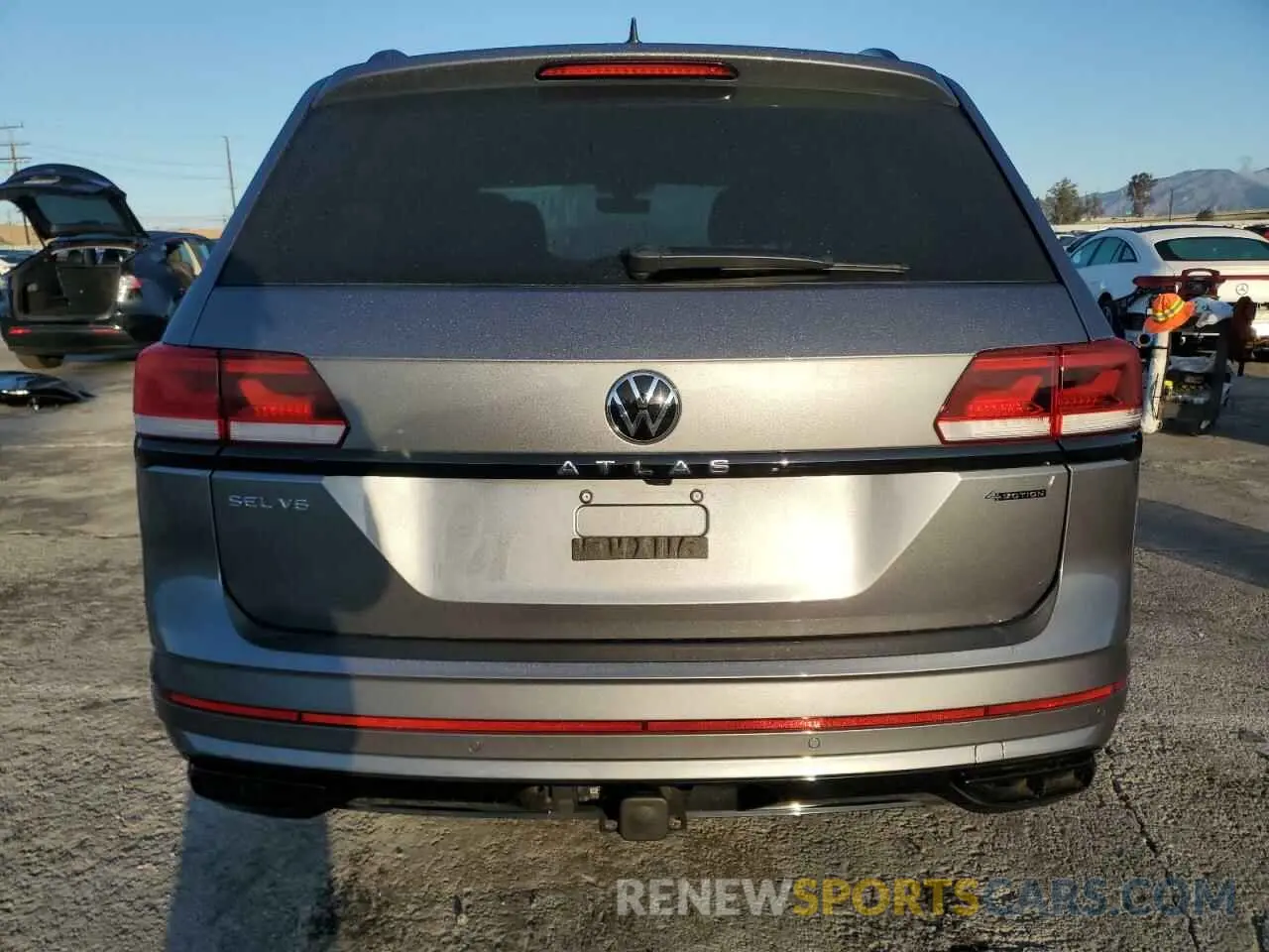 6 Photograph of a damaged car 1V2SR2CA0PC524996 VOLKSWAGEN ATLAS 2023